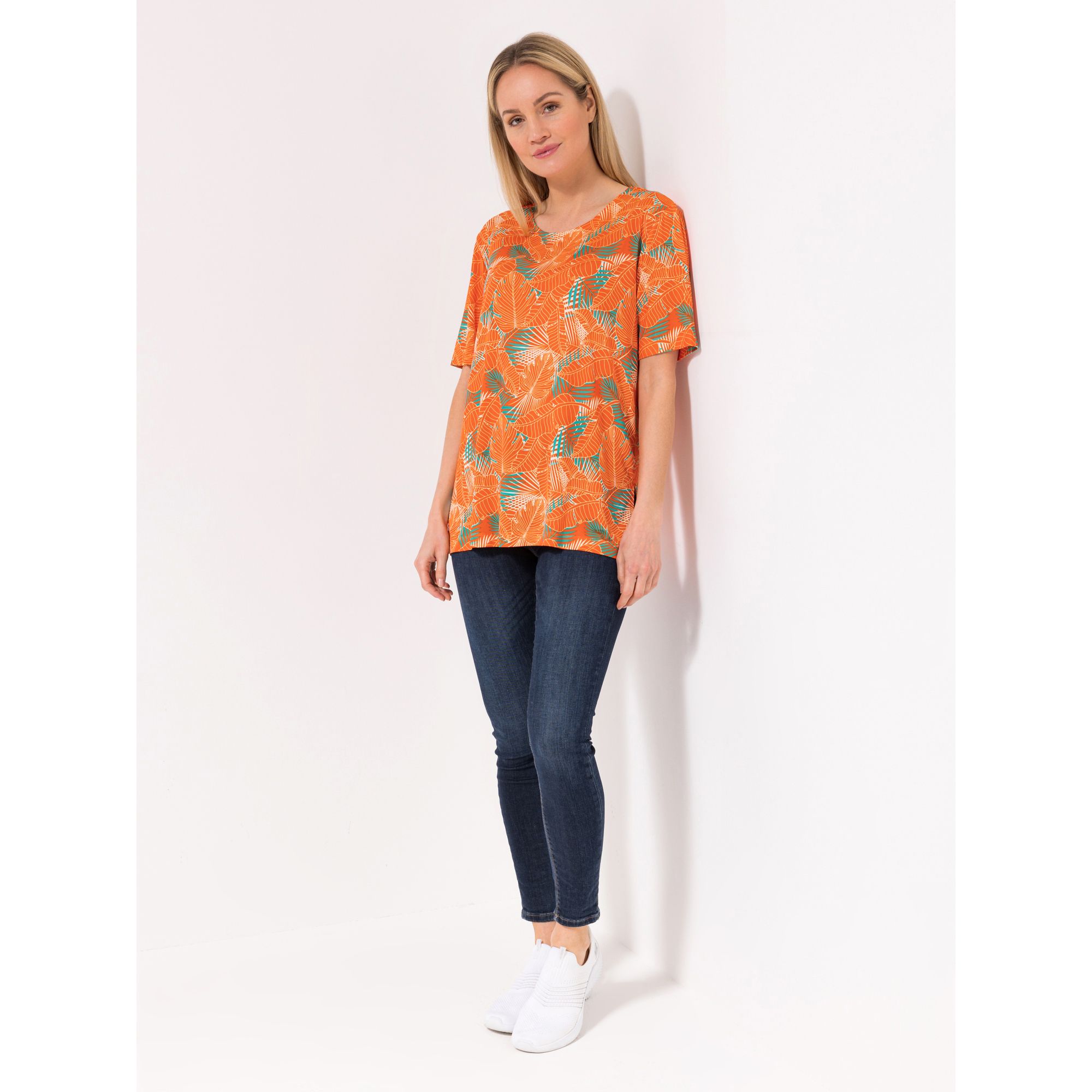 IN-PRINT Shirt, 1/2-Arm Rundhalsausschnitt Seitenschlitze Bätterdruck