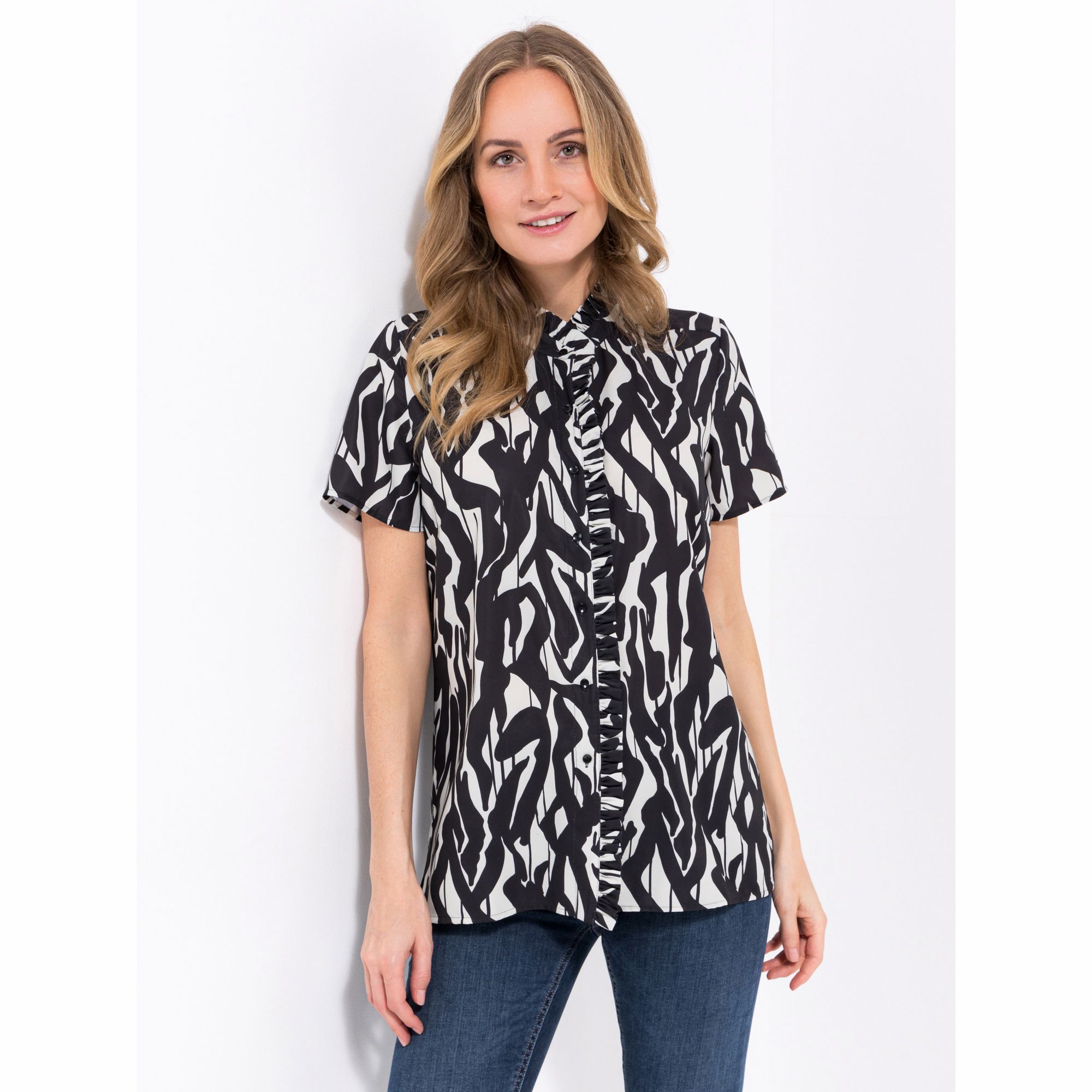 VIA MILANO Bluse, 1/2-Arm Stehkragen Knopfleiste Rüschendetails