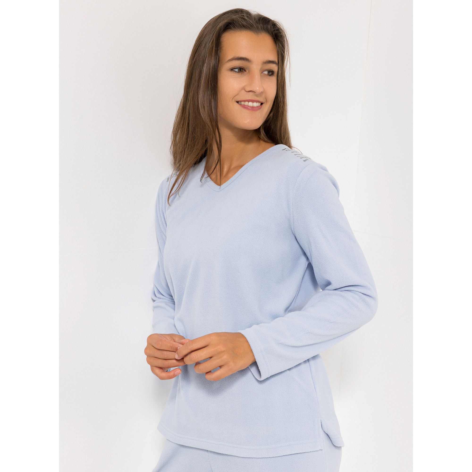 POLARSTERN HOMEWEAR Shirt, 1/1-Arm Mikrofaser Fleece V-Ausschnitt Nieten-Details