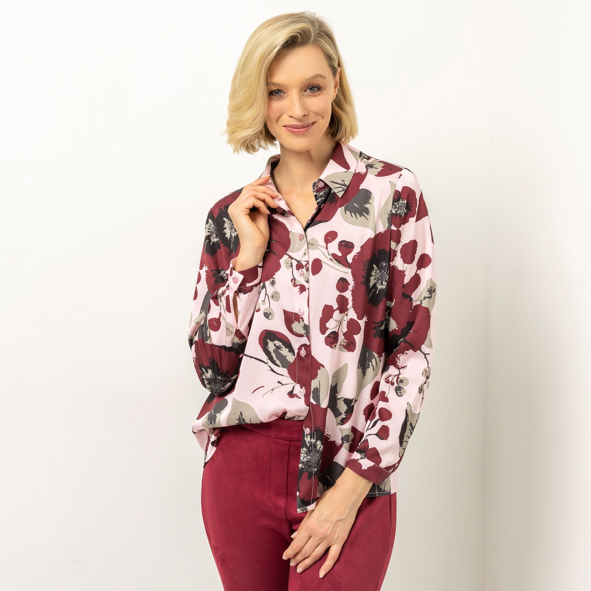 VIA MILANO Bluse Hemdkragen Knopfleiste figurumspielend