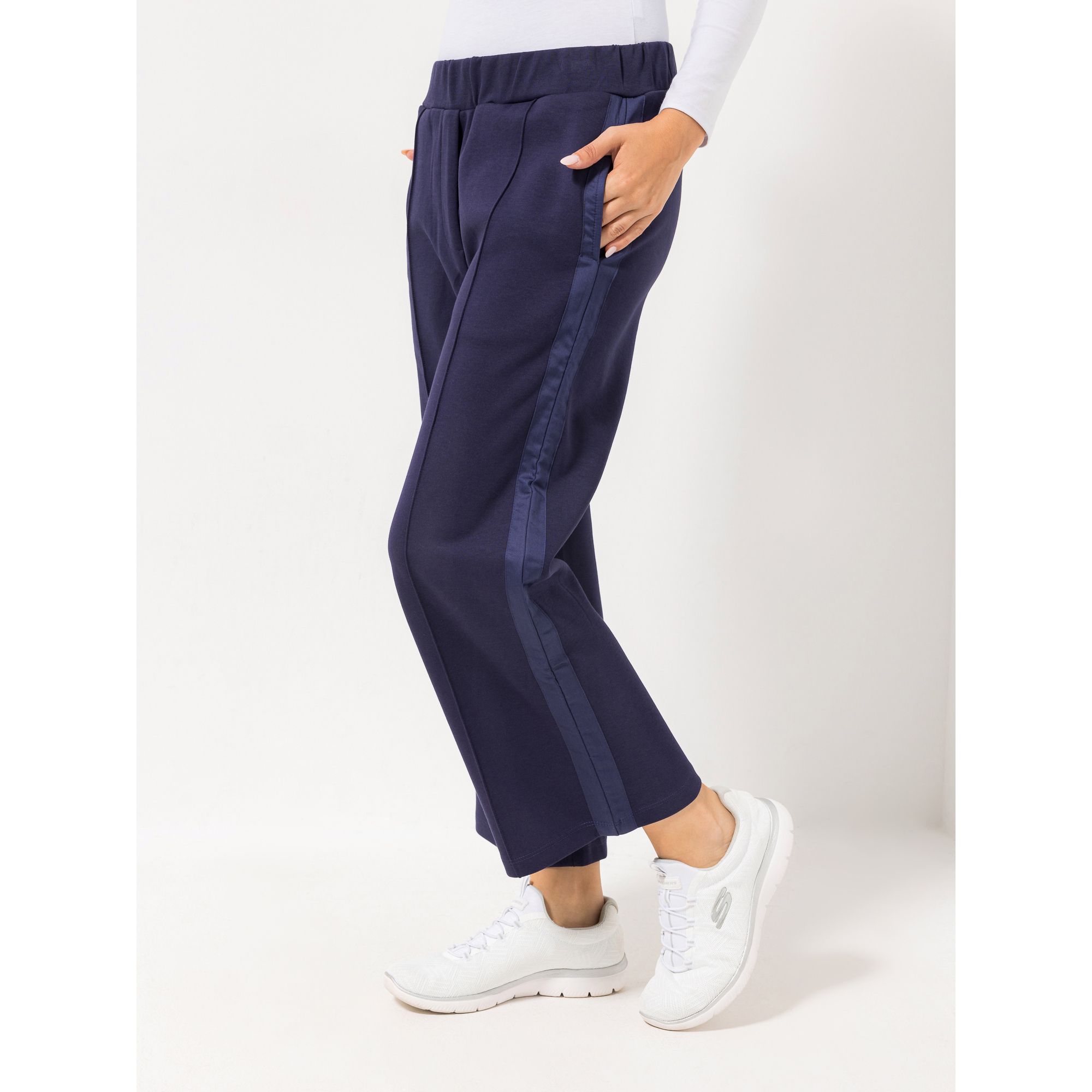 LYLA Loungehose, 7/8-Länge Jersey-Qualität Biese Galonstreifen