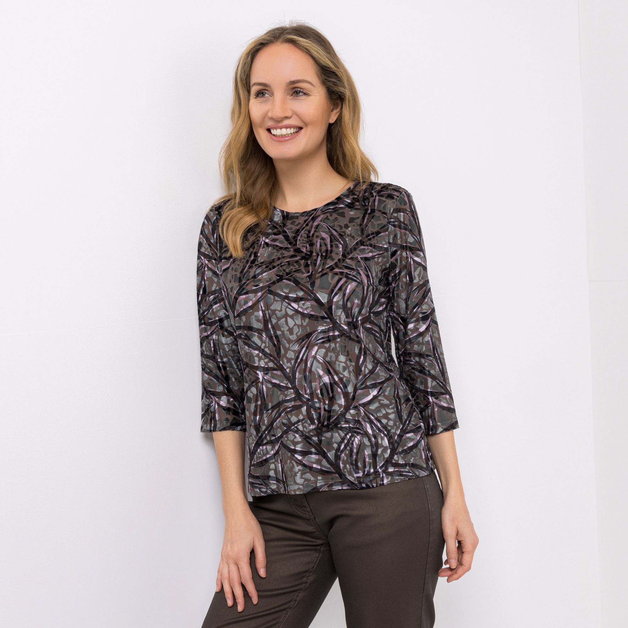 AMINATI® Shirt, 3/4-Arm Rundhalsausschnitt Seitennahtschlitze Allover-Druck