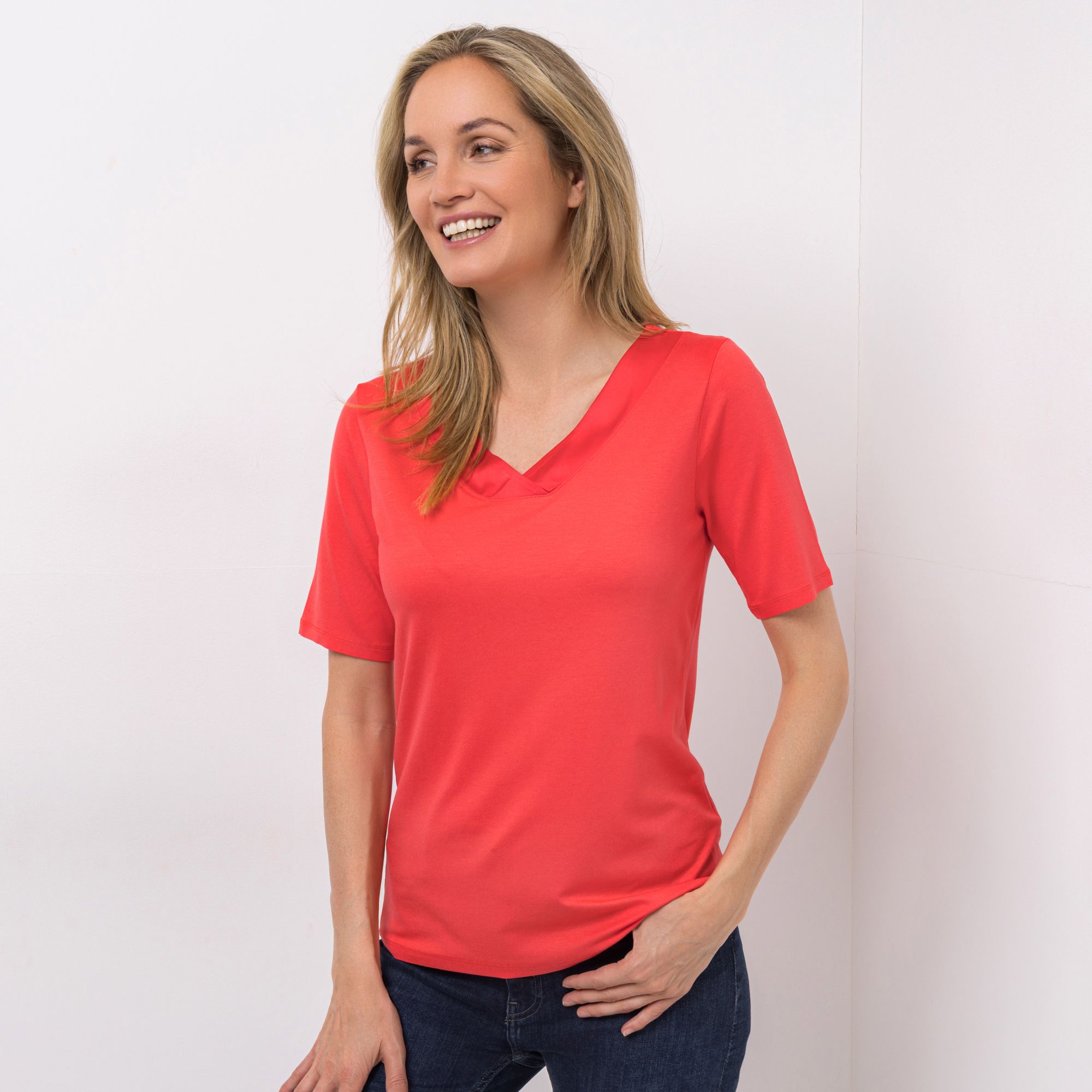 VIA MILANO Shirt, 1/2-Arm V-Ausschnitt in Satin-Optik figurumspielend