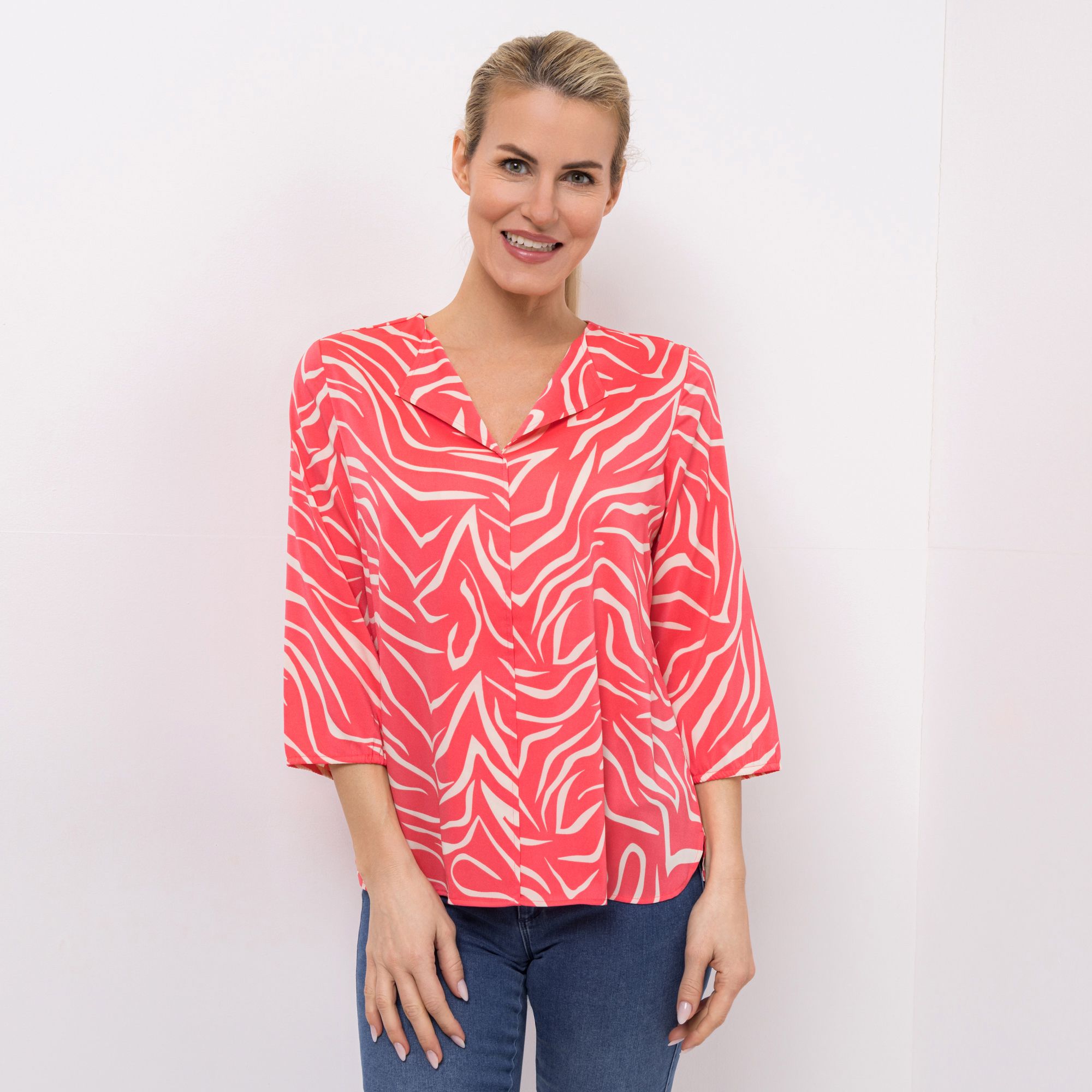 VIA MILANO Bluse, 3/4-Arm V-Ausschnitt mit abgerundetem Saum figurumspielend