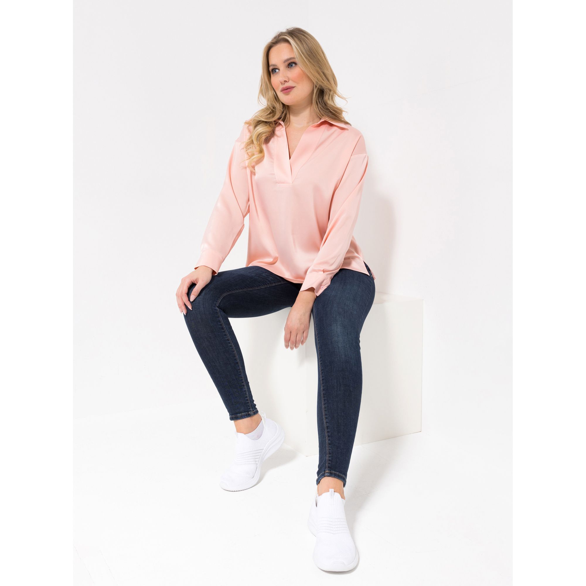 LOVELY SISTERS® Bluse, 1/1-Arm V-Ausschnitt mit Kragen hinten länger