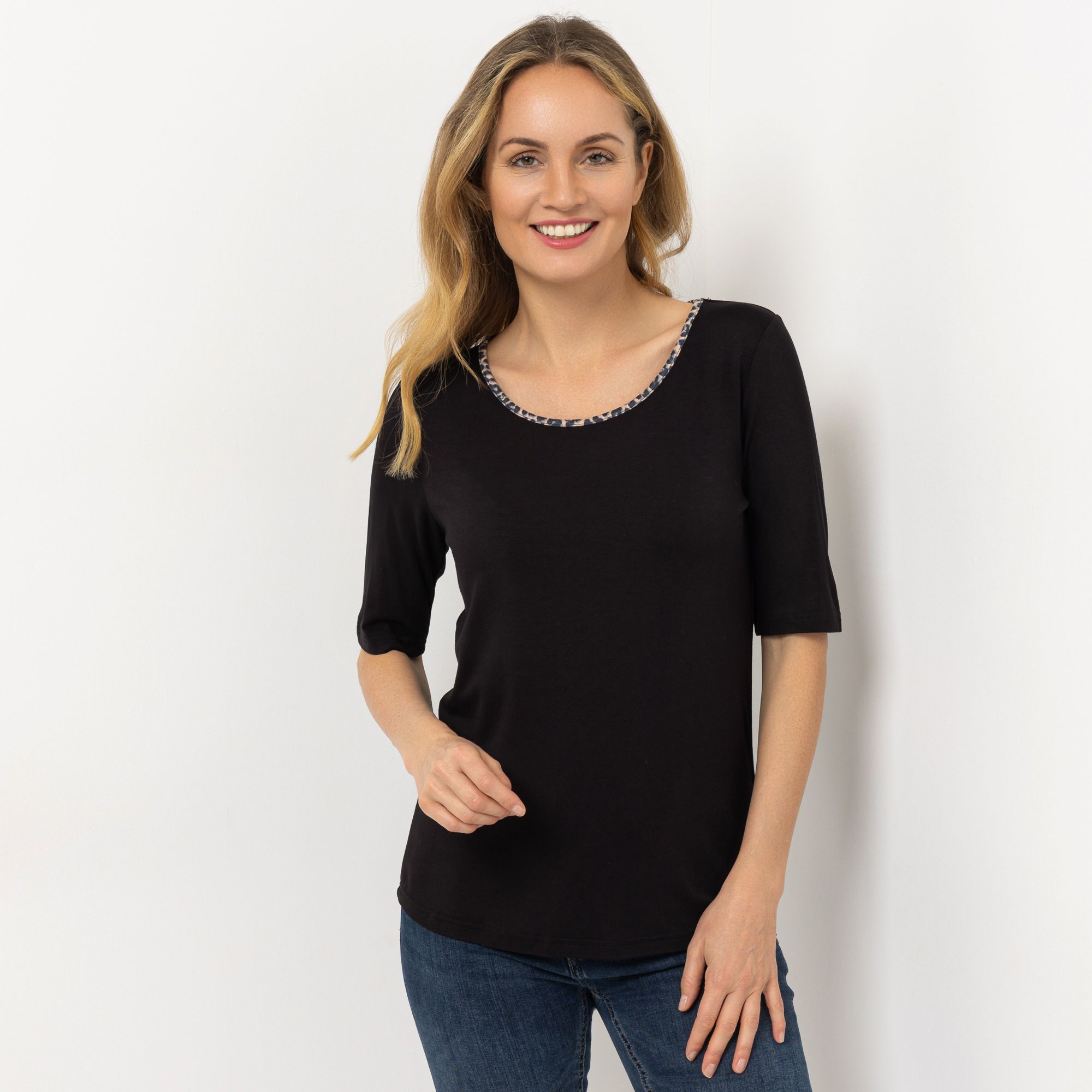 VIA MILANO Shirt, 1/2-Arm Rundhalsausschnitt Leo-Details figurumspielend