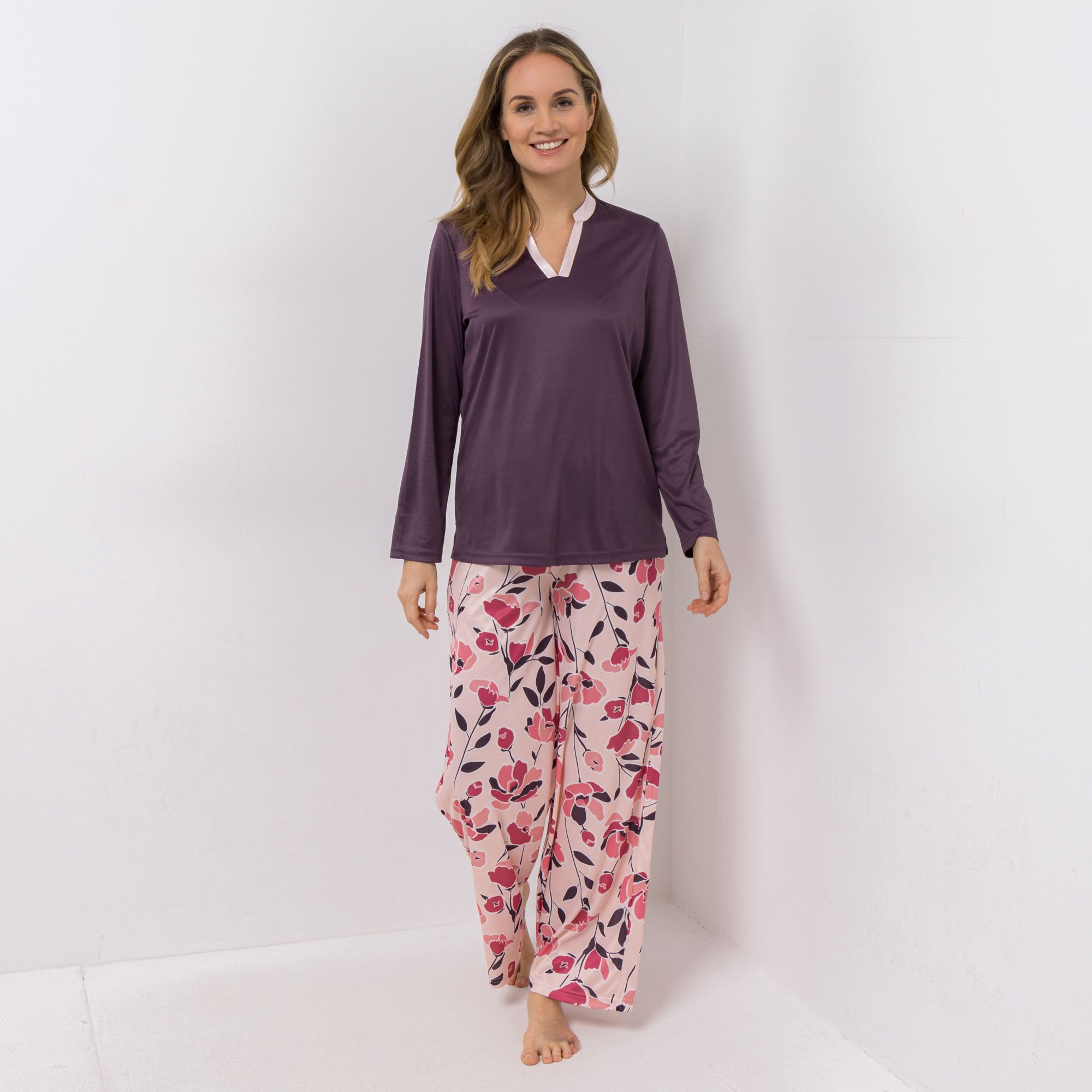 LITTLE ROSE Pyjama, 1/1-Länge Mikrofaser Satin - Details Seitenschlitze