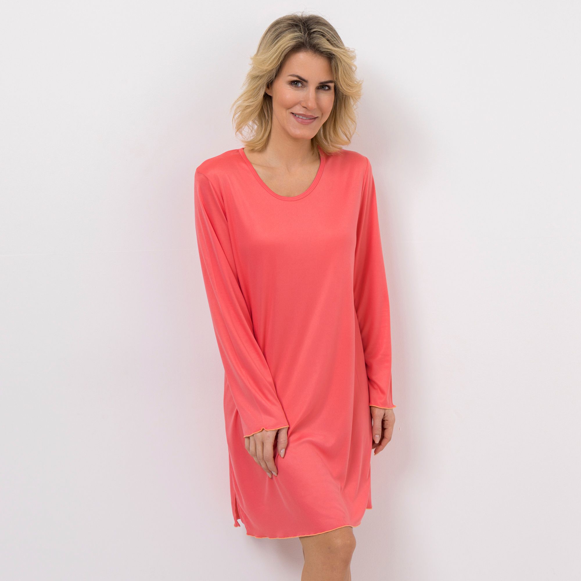 JERYMOOD HOMEWEAR Bigshirt, 1/1-Arm V-Ausschnitt Ziersäume Seitenschlitzen