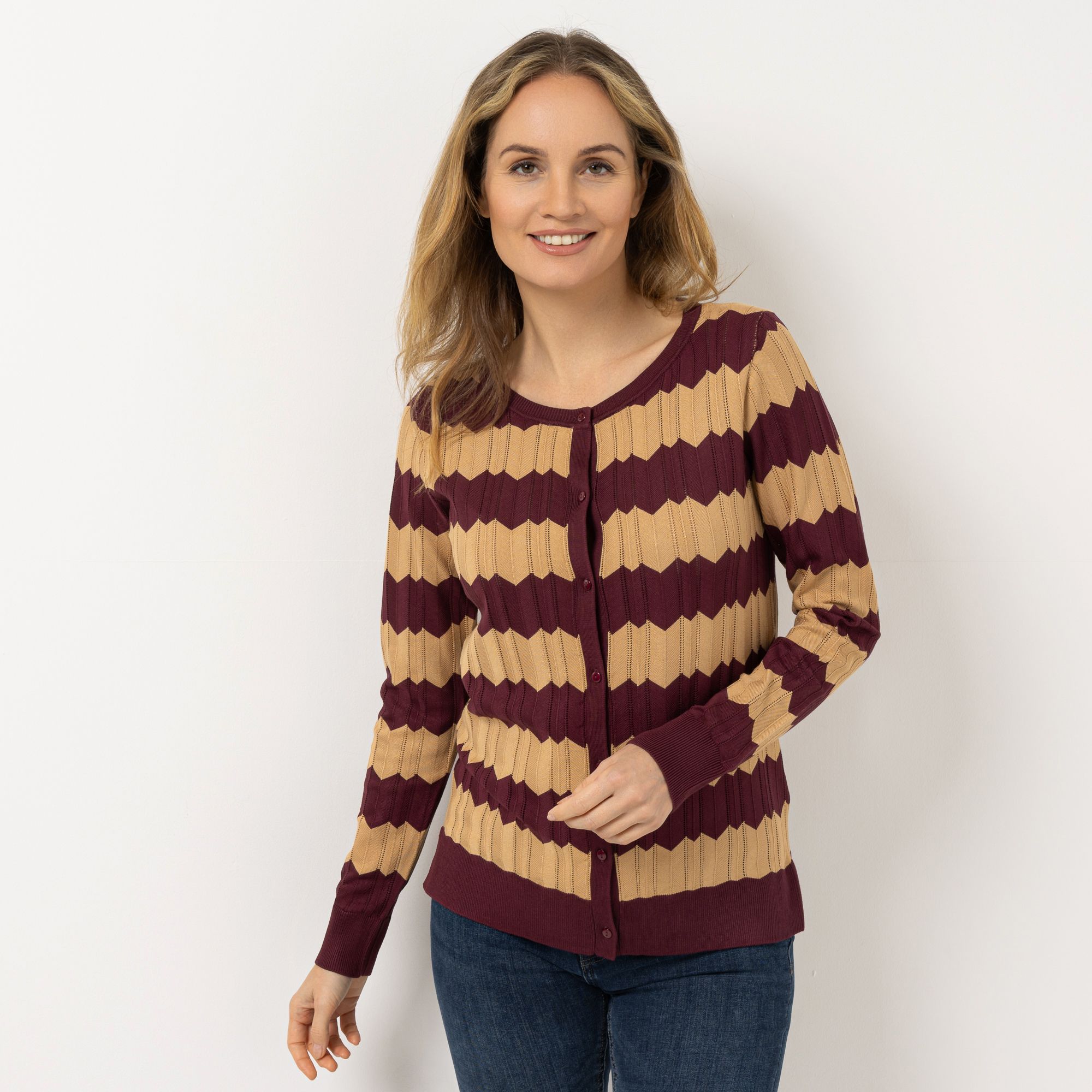 VIA MILANO Strickjacke, 1/1-Arm Rundhalsausschnitt Knopfleiste figurumspielend