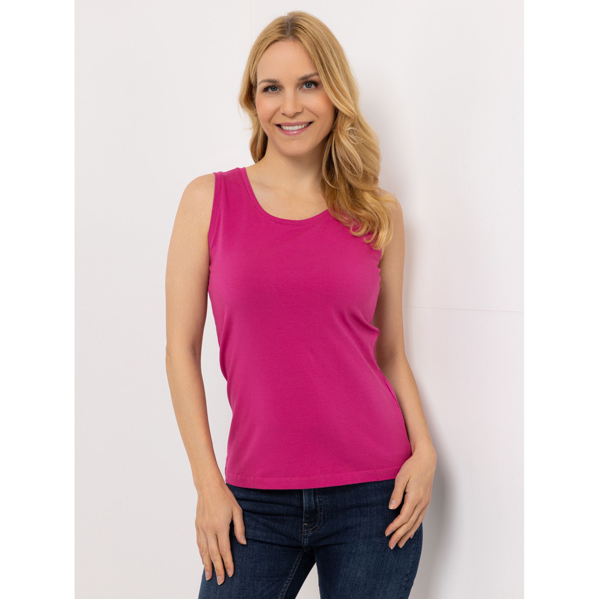 VIA MILANO Top Rundhalsausschnitt breite Träger figurbetont eng