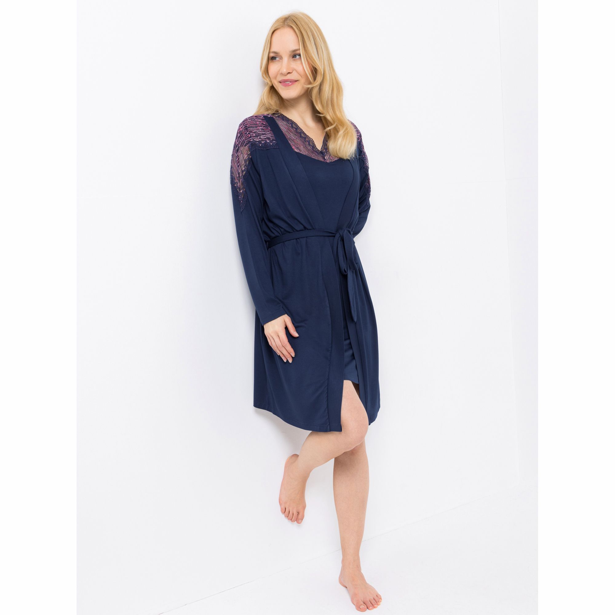 VIA MILANO Lingerie Morgenmantel Spitzendetails figurumspielend