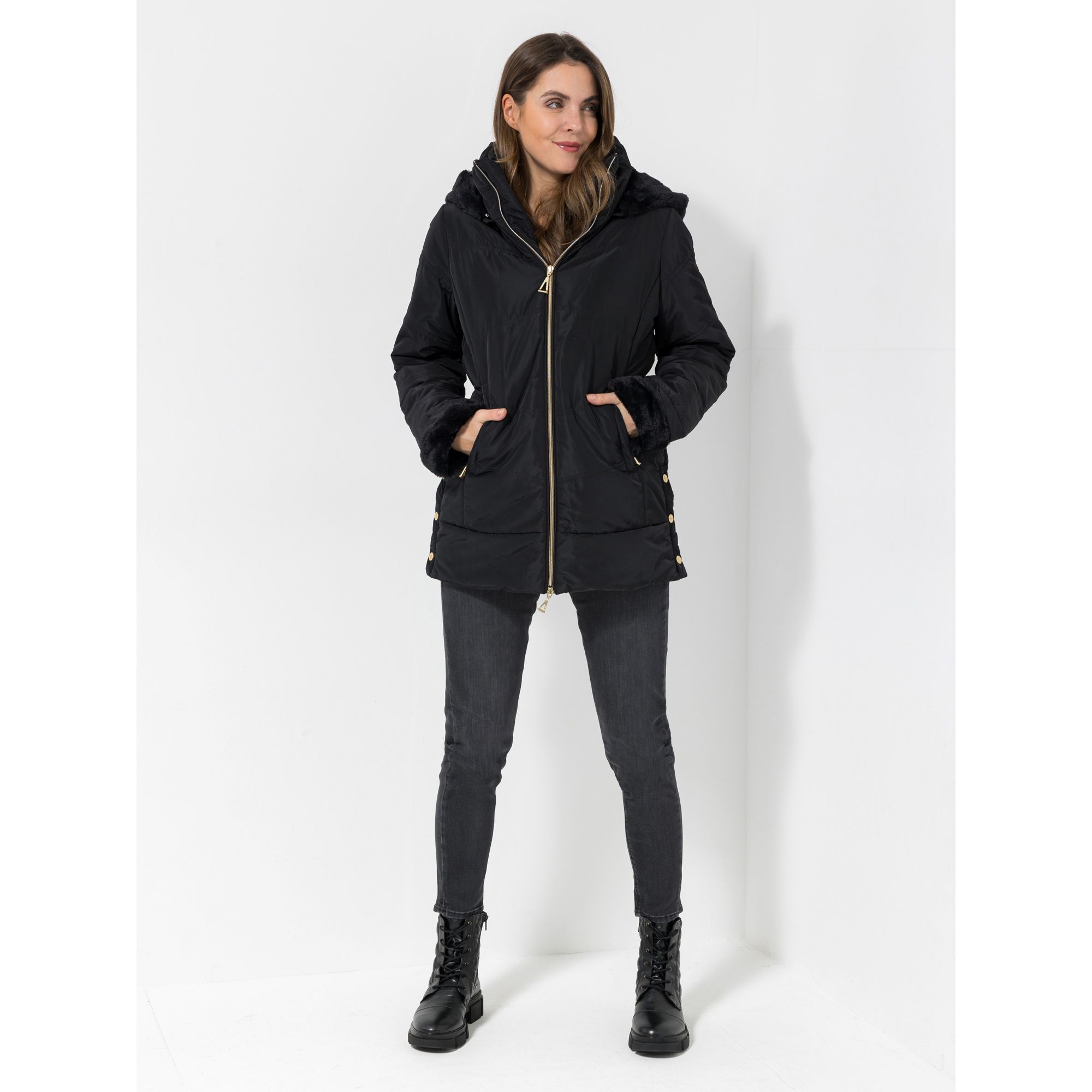 DAWID by Dawid Tomaszewski Steppjacke, Kapuze Webpelzblenden figurumspielend