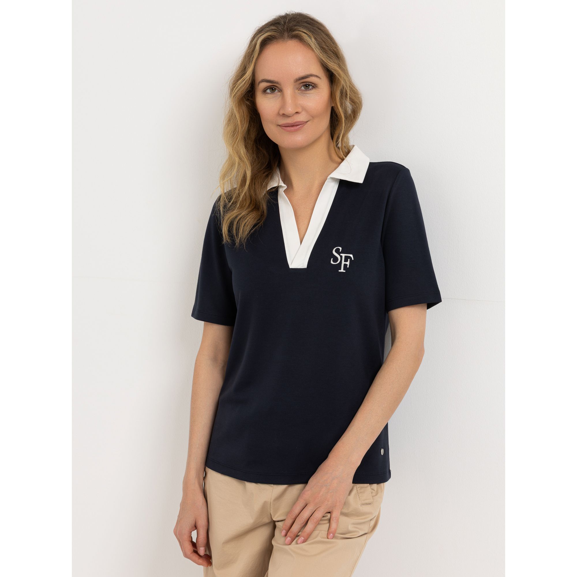 STRANDFEIN Poloshirt, 1/2-Arm V-Ausschnitt Webkragen Logostickerei