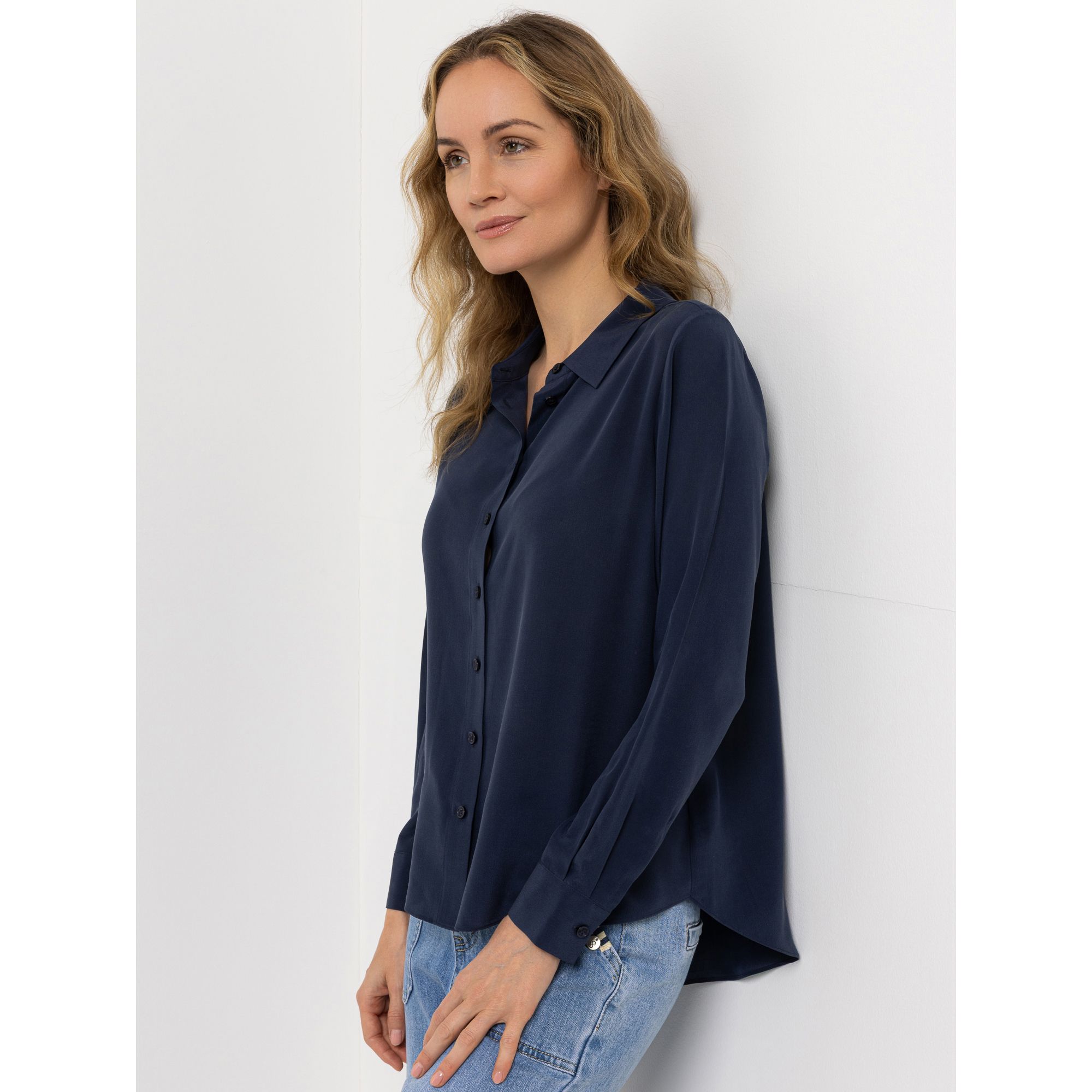 STRANDFEIN Bluse 100% Seide hinten länger figurumspielend