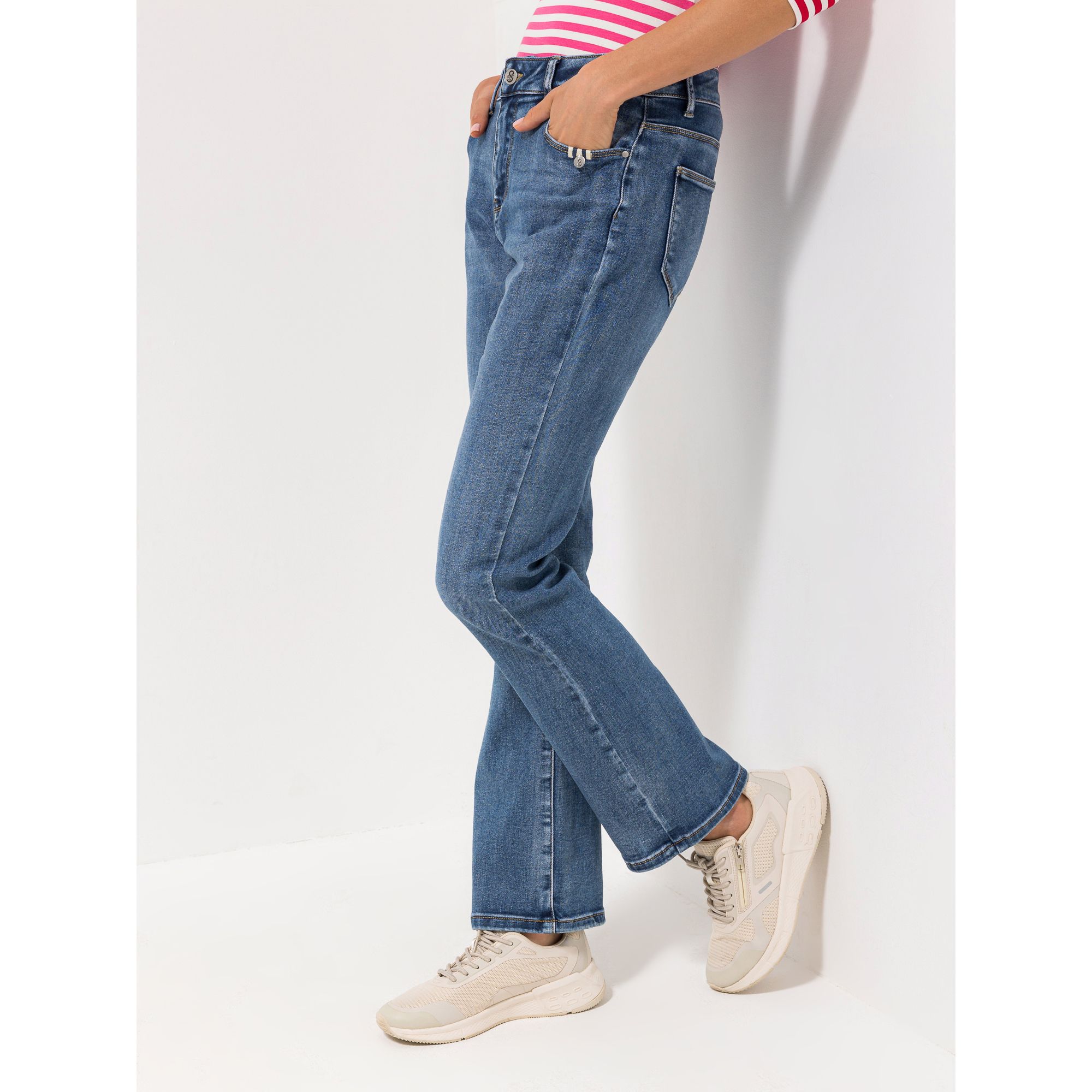 STRANDFEIN Jeanshose lange Form 5-Pocket-Style ausgestelltes Bein