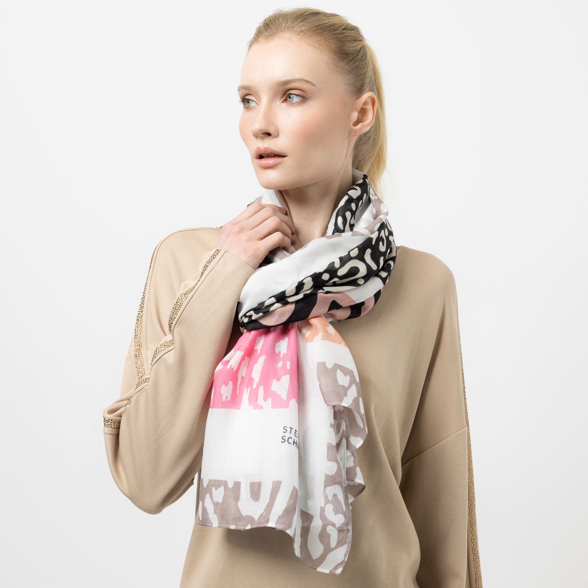STEFFEN SCHRAUT Schal Biarritz Leo-Druck aus ECOVERO Viskose 100 x 190 cm