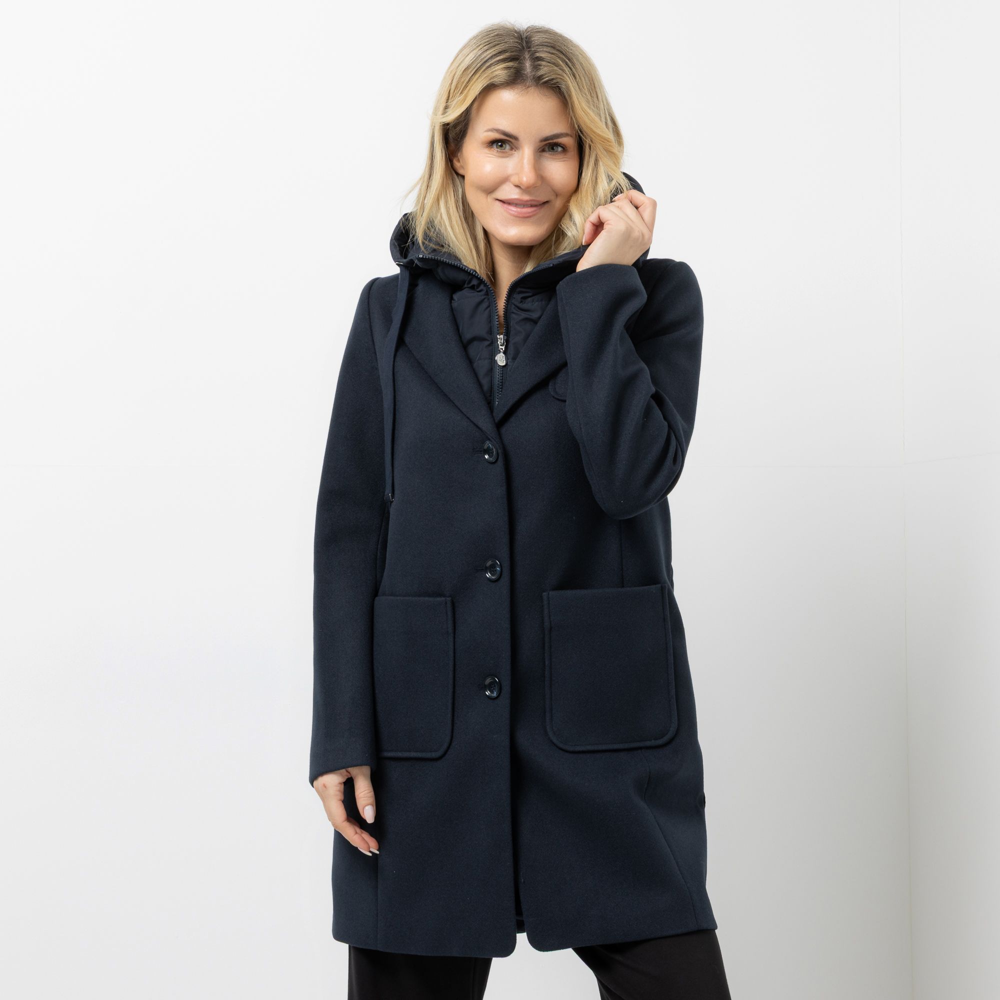 STRANDFEIN Outdoormantel 2in1 Look abnehmbare Kapuze figurumspielend