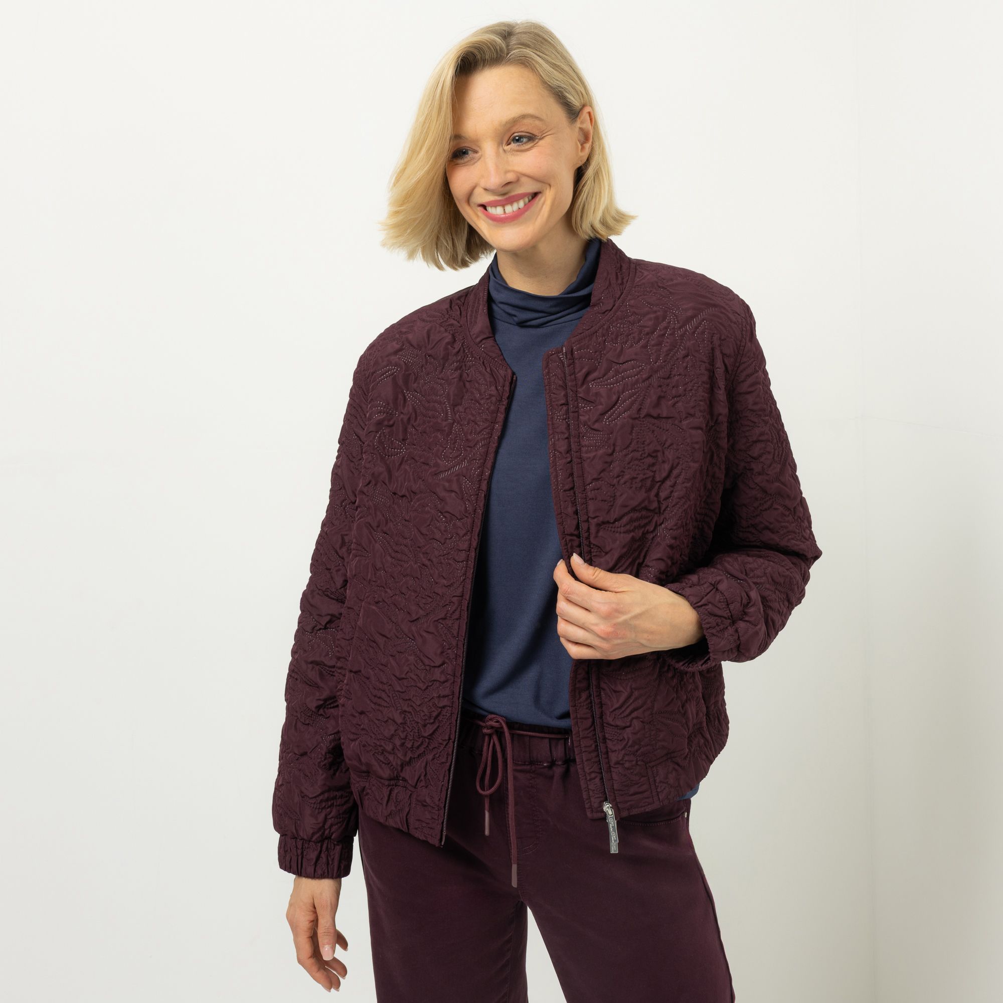 DINE 'N' DANCE Blouson-Jacke Stehkragen Struktur-Stepp figurumspielend