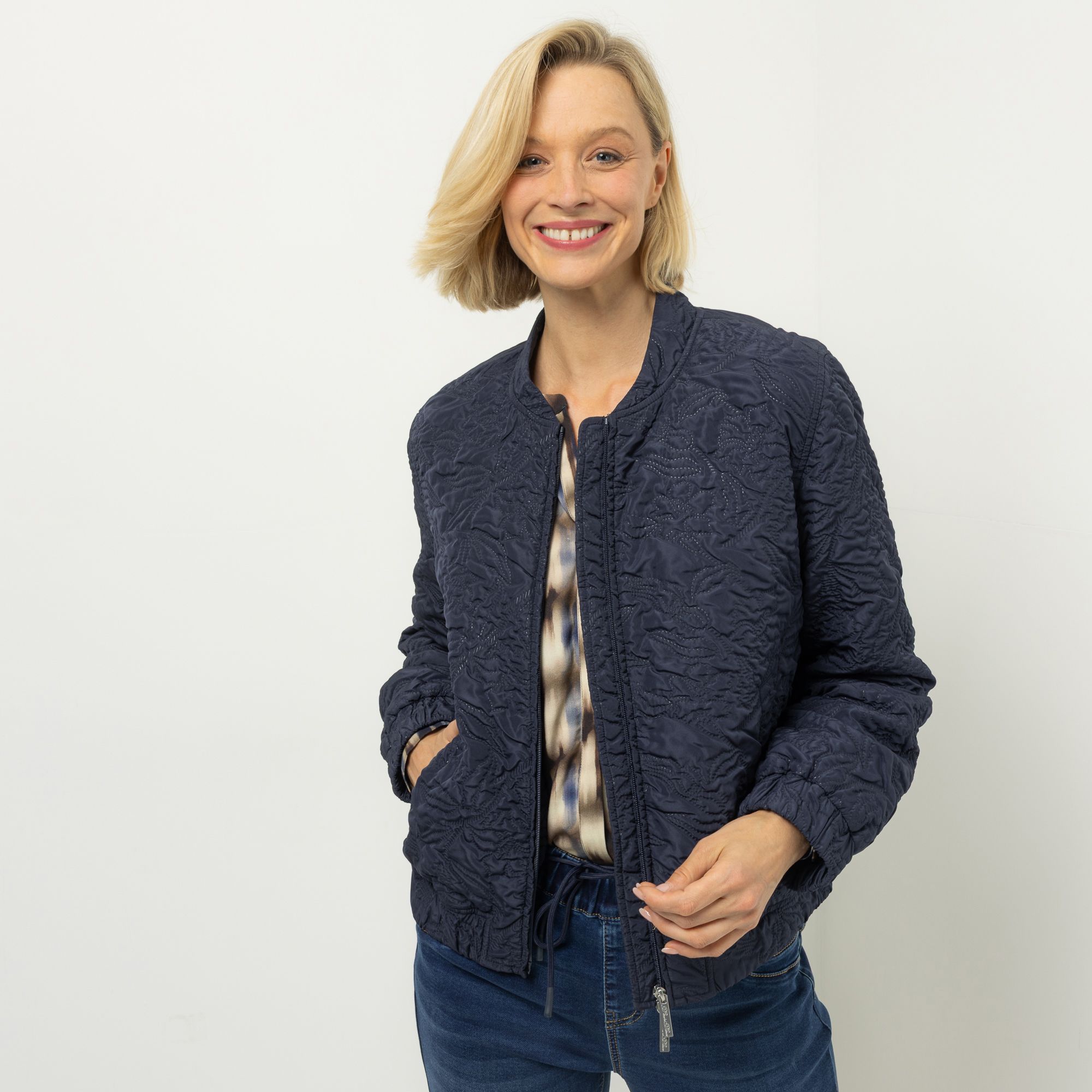 DINE 'N' DANCE Blouson-Jacke Stehkragen Struktur-Stepp figurumspielend