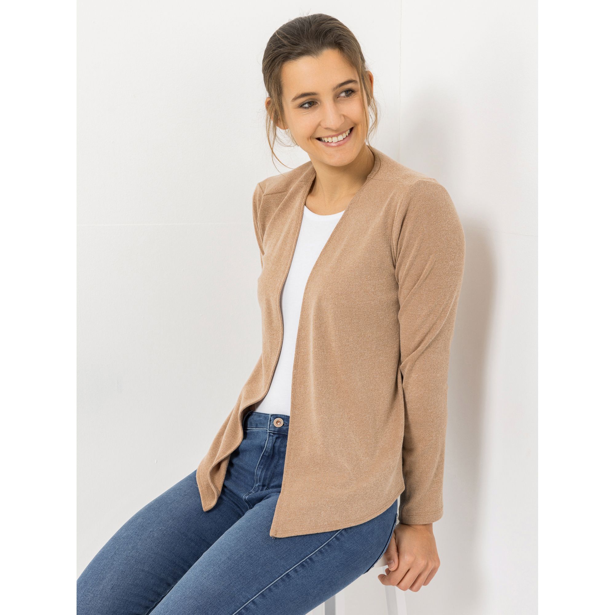 KIM & CO. Cardigan, Langarm Feinstrick-Optik kurze Form figurumspielend