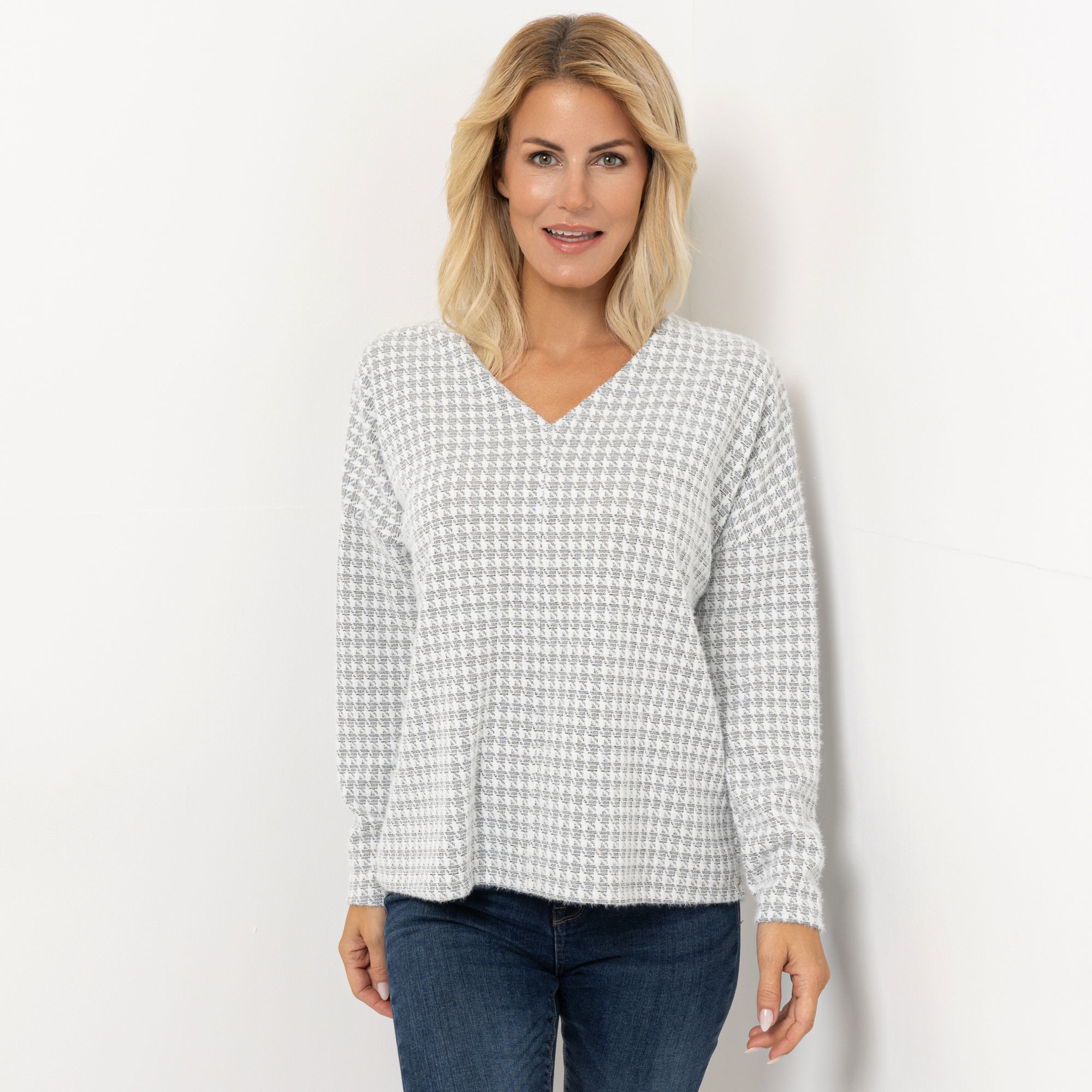KIM & CO. Shirt, Langarm Jacquard Jersey V-Ausschnitt figurumspielend