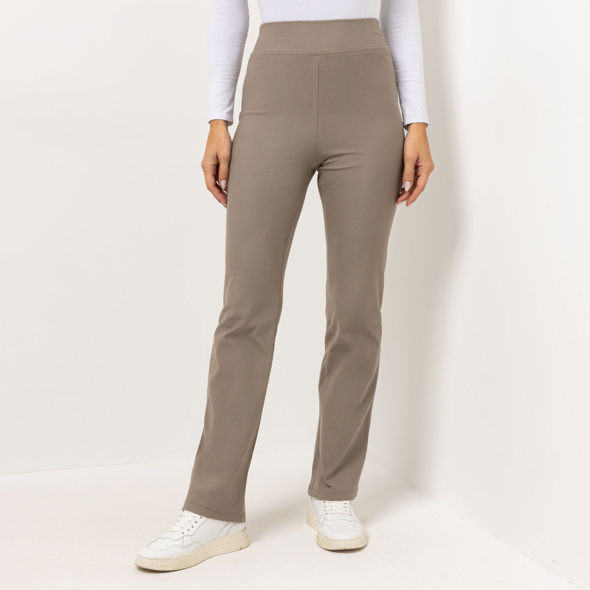 KIM & CO. Hose, Gesäßtaschen Denim Jersey Rundumdehnbund ausgestelltes Bein