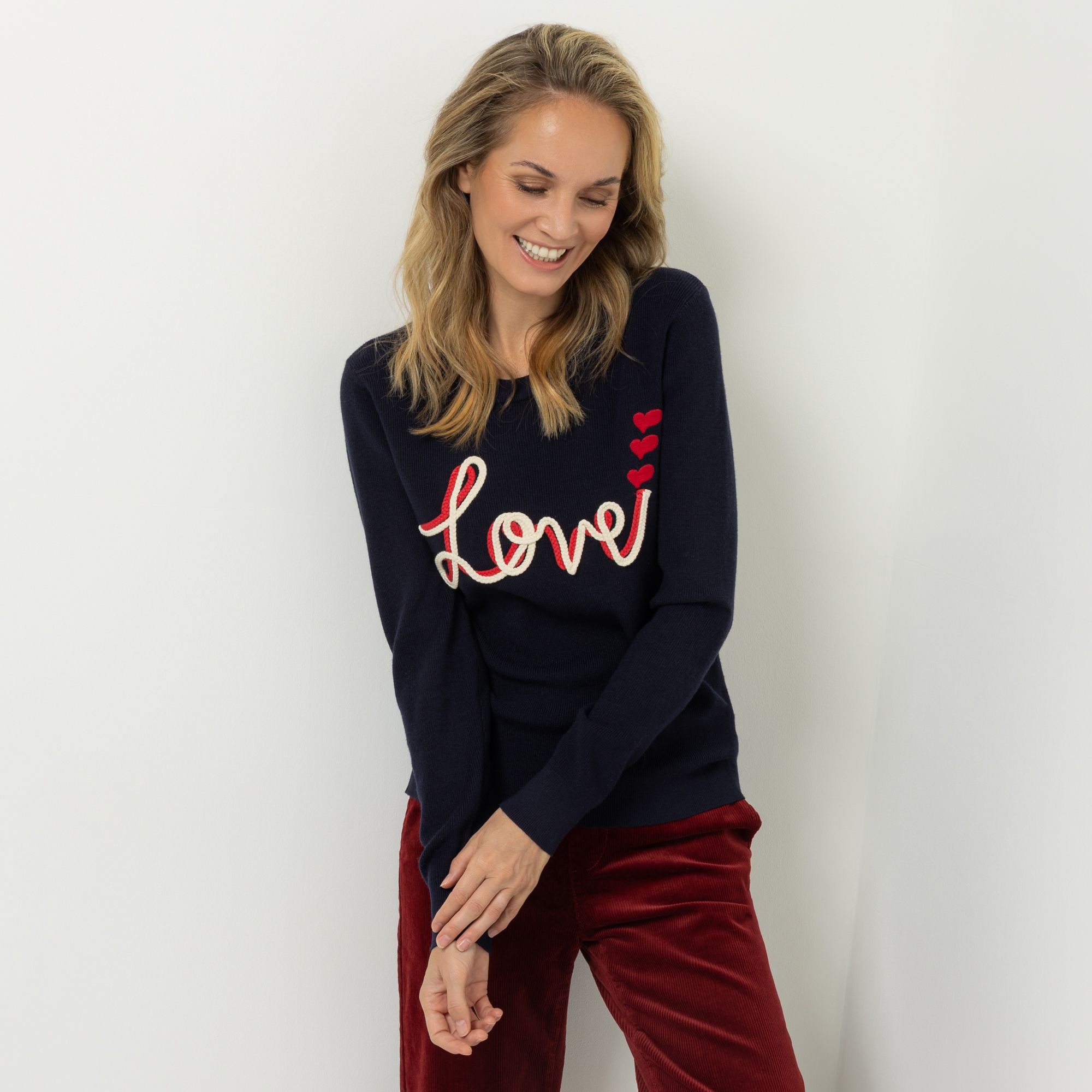 STRANDFEIN Pullover Rundhalsausschnitt "Love"-Stickerei figurumspielend