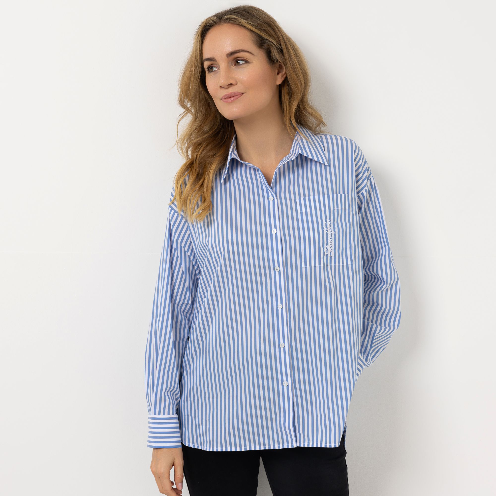 STRANDFEIN Bluse, oversized Hemdblusenkragen Brusttasche leger weit
