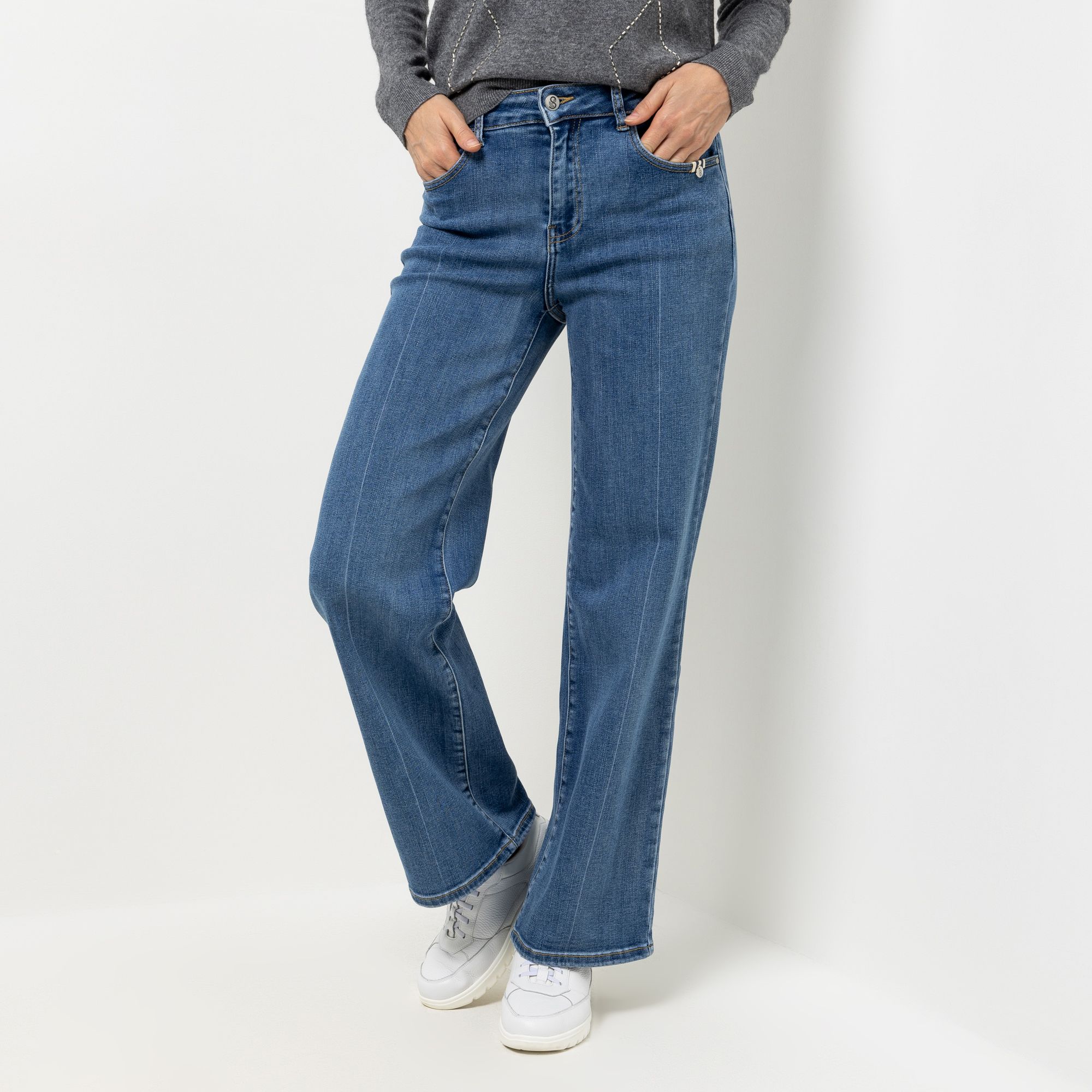 STRANDFEIN Jeanshose 5-Pocket-Style Bügelfalte vorne weites Bein
