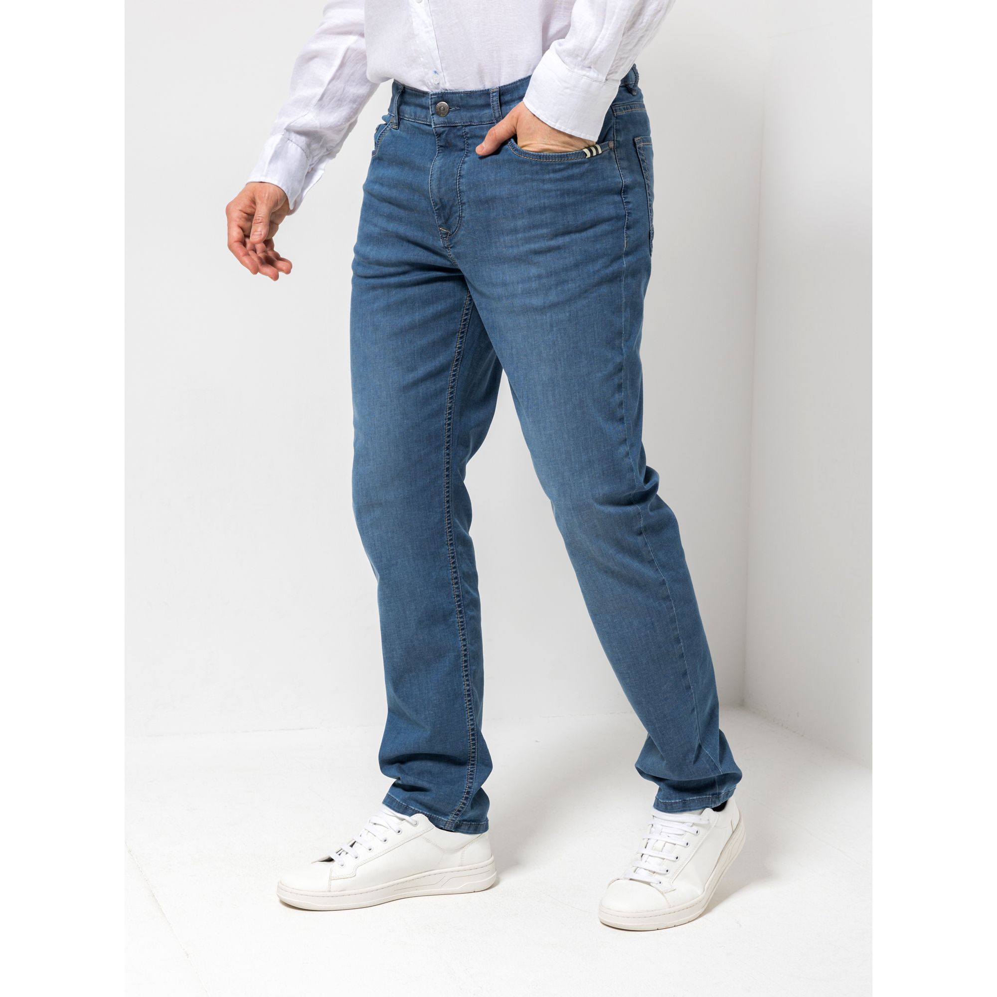 STRANDFEIN Menswear Jeanshose 5-Pocket Style elastisch Logo-Stickerei