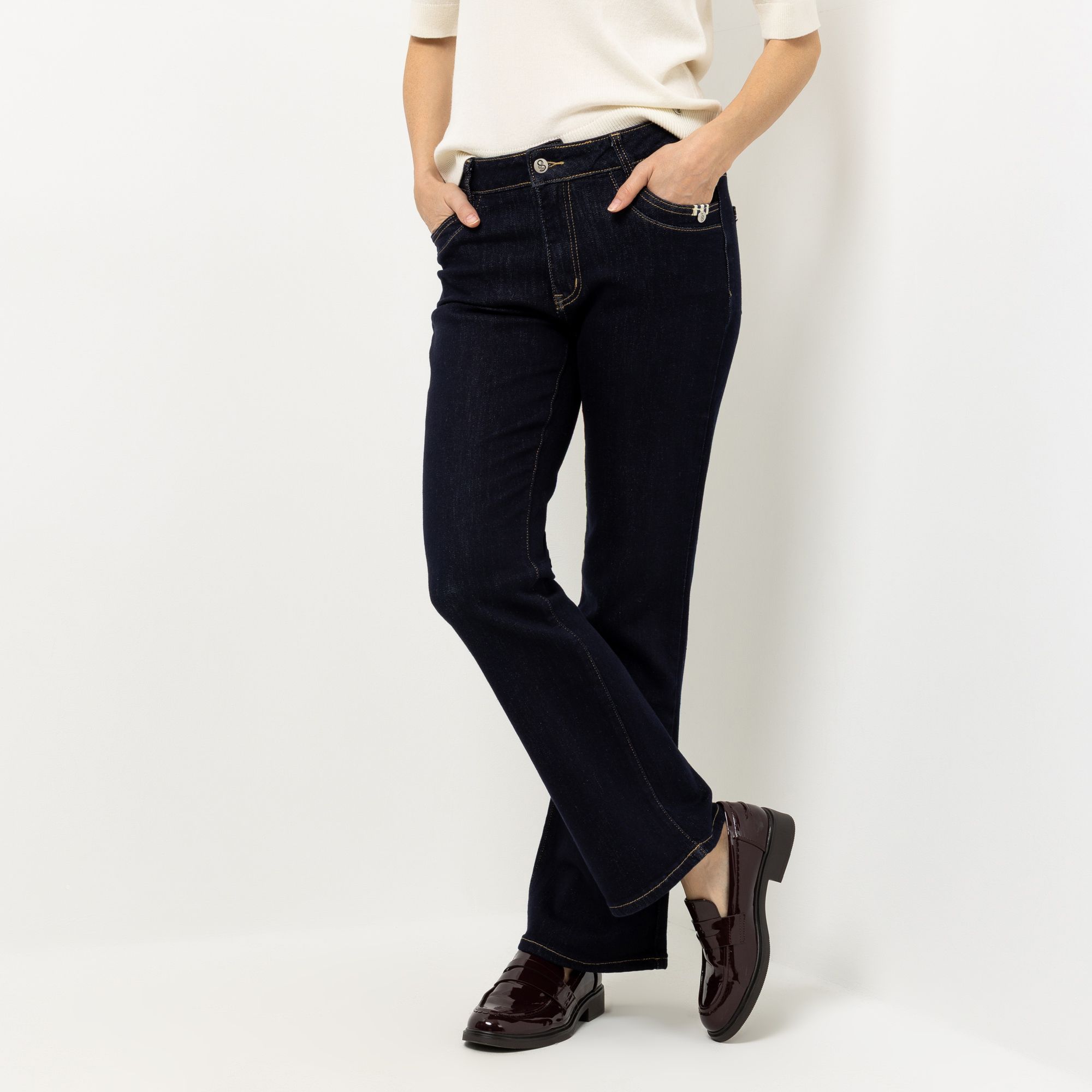 STRANDFEIN Jeanshose 5-Pocket-Style dekorative Nieten Bootcut