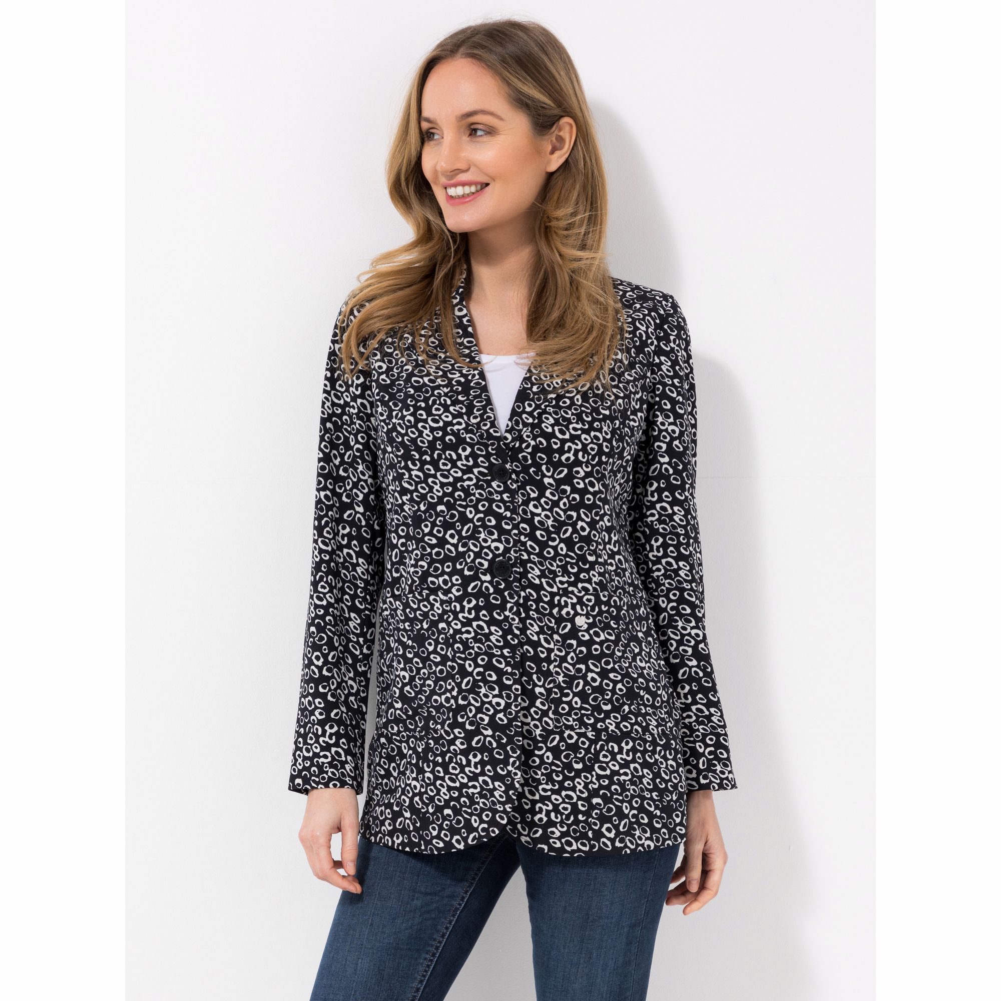 EVA LUTZ Longblazer Knopfleiste aufgesetzte Taschen figurumspielend