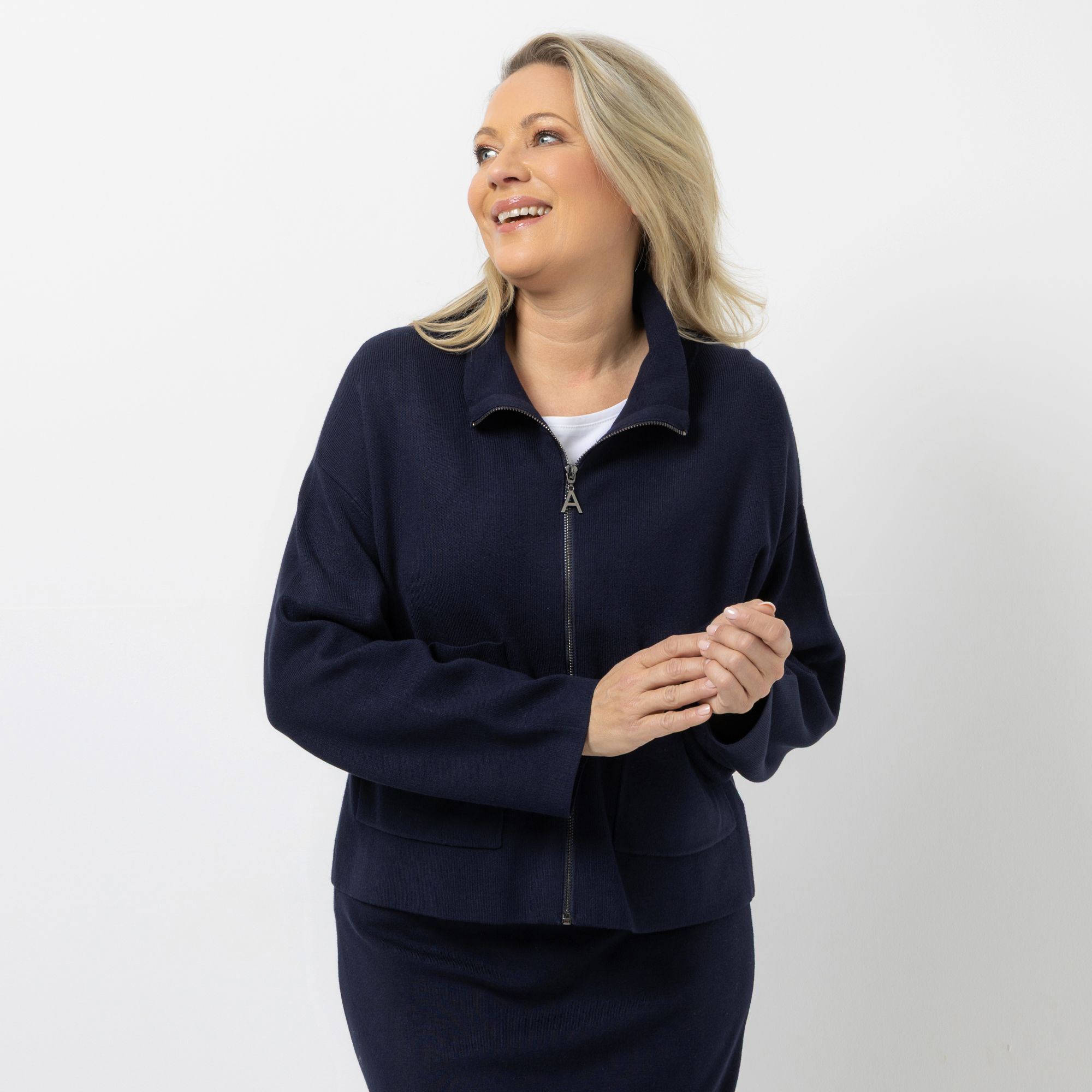 ANNA VON GRIESHEIM Cardigan kurze Form Reißverschluss oversize