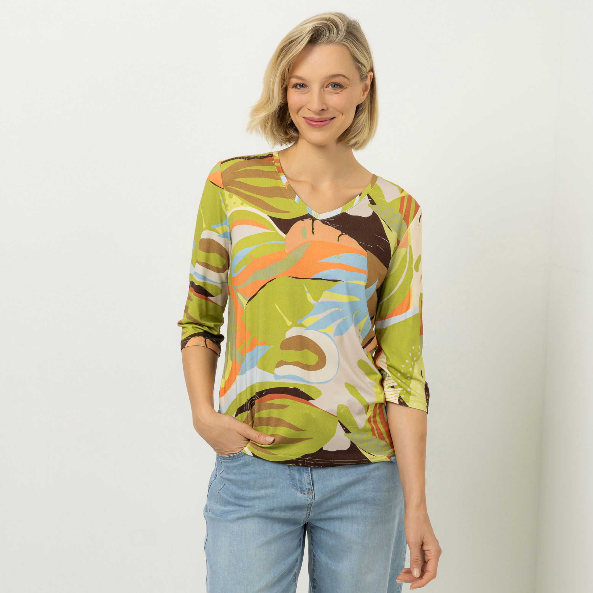 DAWID by Dawid Tomaszewski Shirt, 3/4-Arm V-Ausschnitt figurumspielend