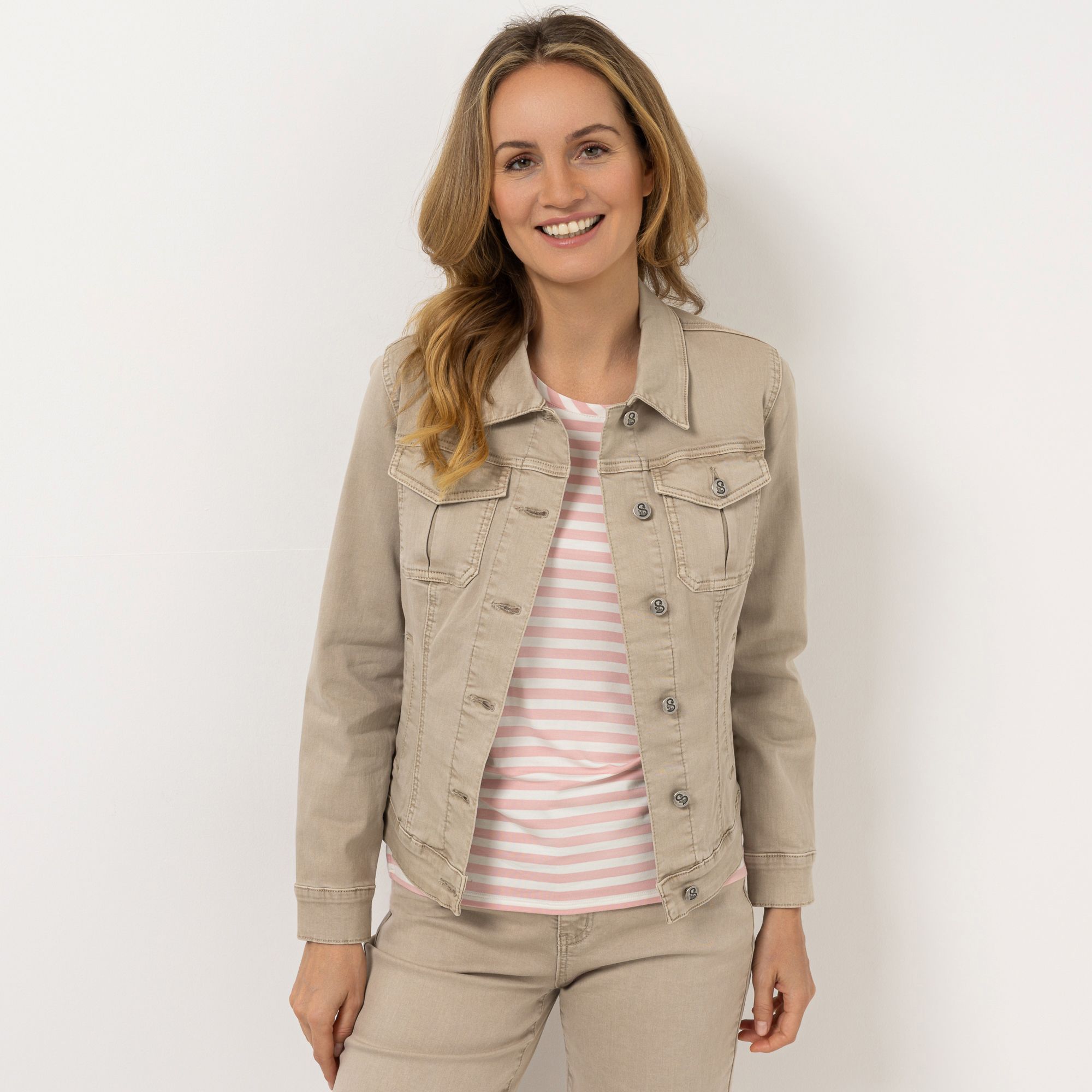 STRANDFEIN Jeansjacke Brusttaschen gewaschener Effekt figurbetont