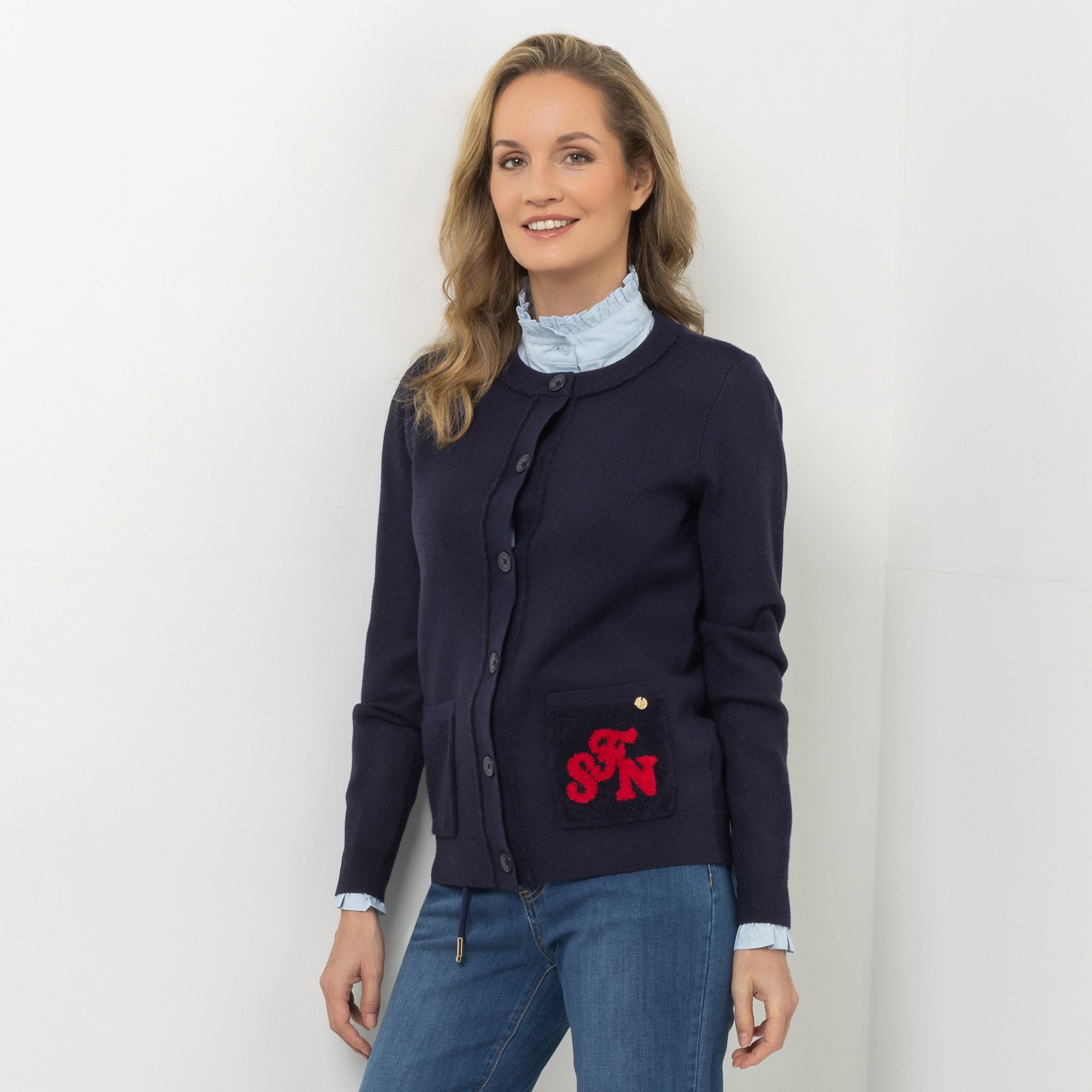 STRANDFEIN Cardigan, Langarm Rundhalsausschnitt Tasche mit Stickerei figurumspielend