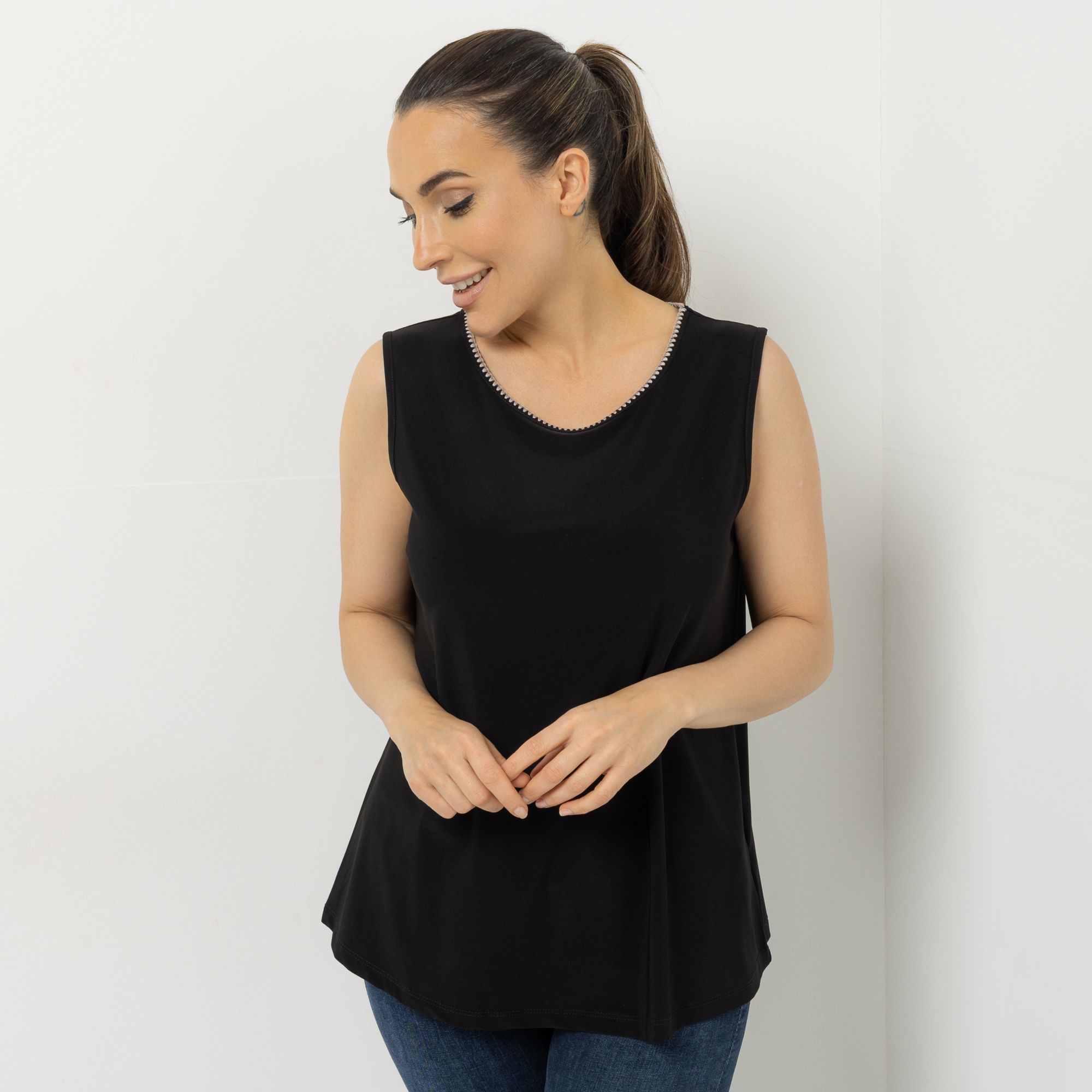 KIM & CO. Top Deluxe Brazil Knit Kontrast-Stickerei figurumspielend