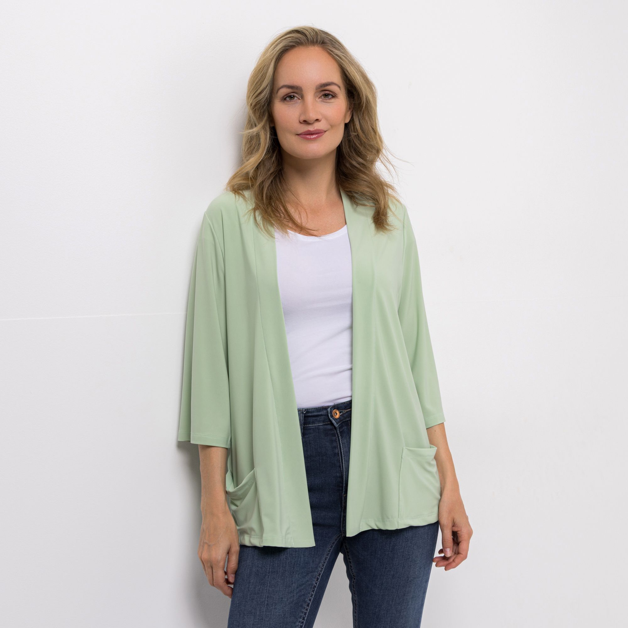 KIM & CO. Cardigan, 3/4-Arm Deluxe Brazil Knit aufgesetzte Taschen figurumspielend
