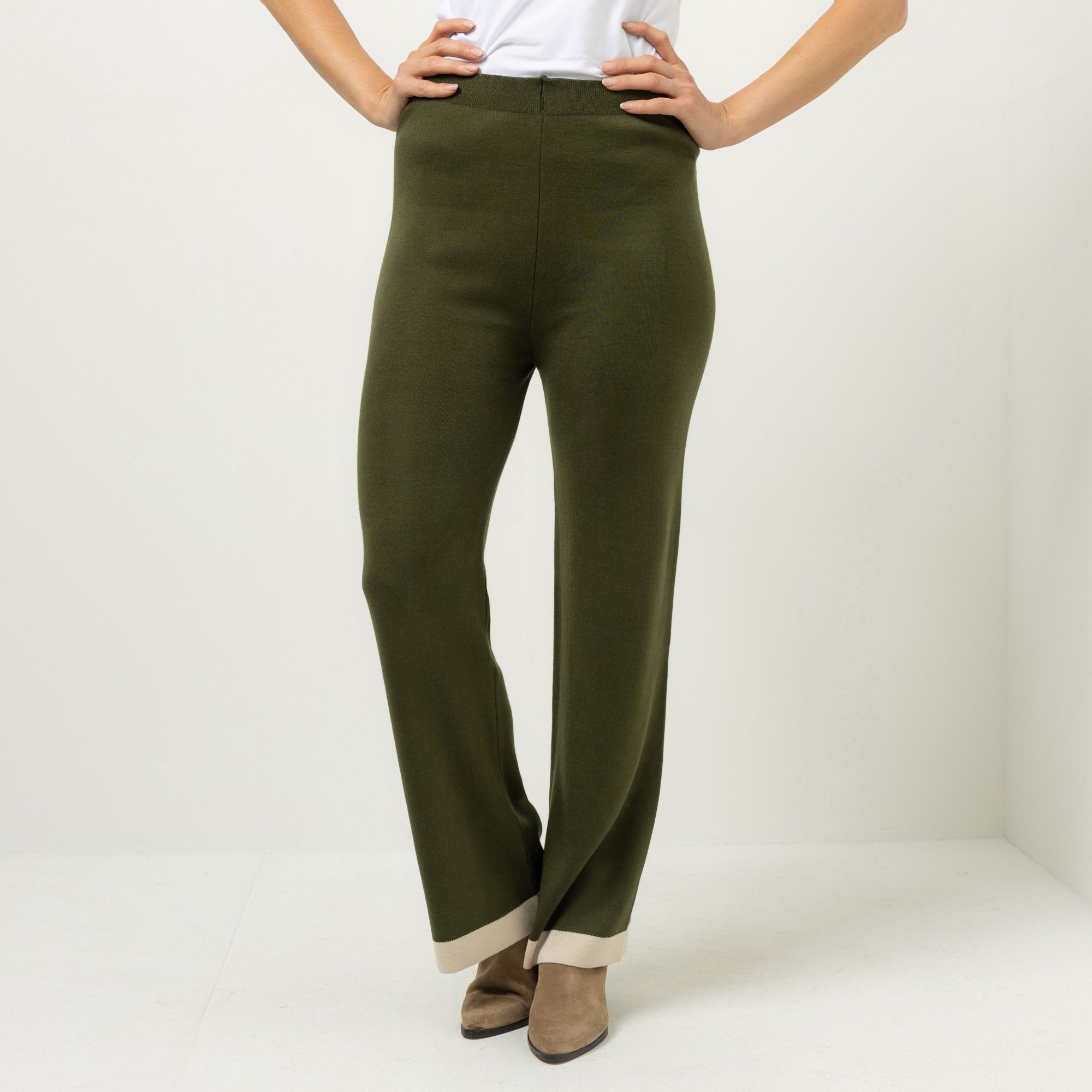 SCHIFFHAUER MUNICH® Strickhose Rundumdehnbund lange Form weites Bein