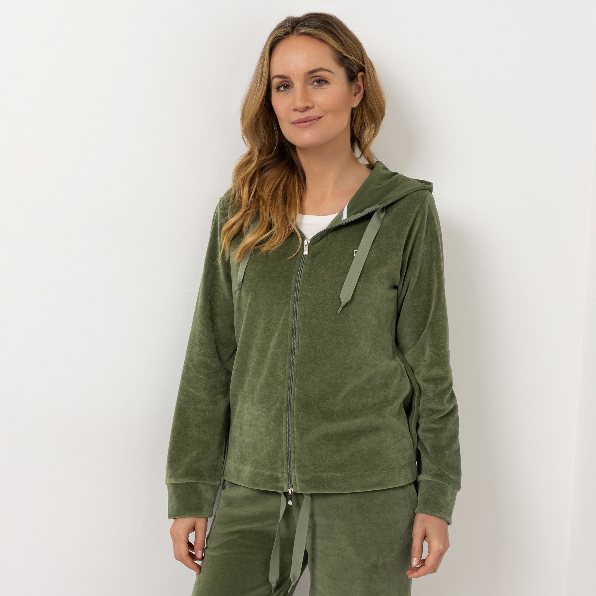 STRANDFEIN Nickijacke mit Kapuze OEKO-TEX®Standard 100 figurumspielend