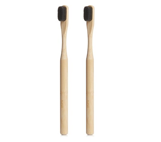 NANO. Die Zahnbürste. Bambus Handzahnbürste im Doppelpack mit Aktivkohleborsten