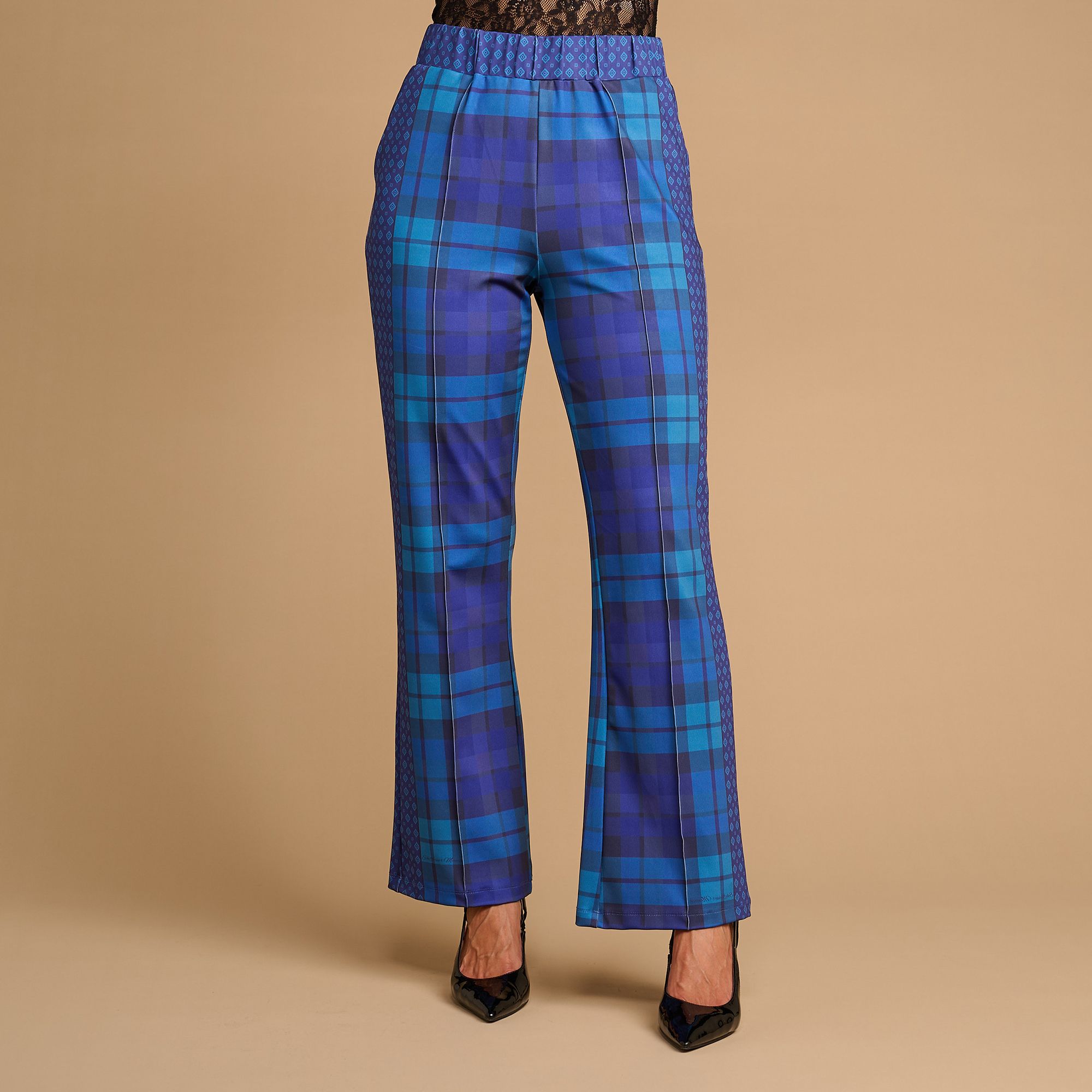 SCHIFFHAUER MUNICH® Hose England ausgestelltes Bein Rundumdehnbund weite Form