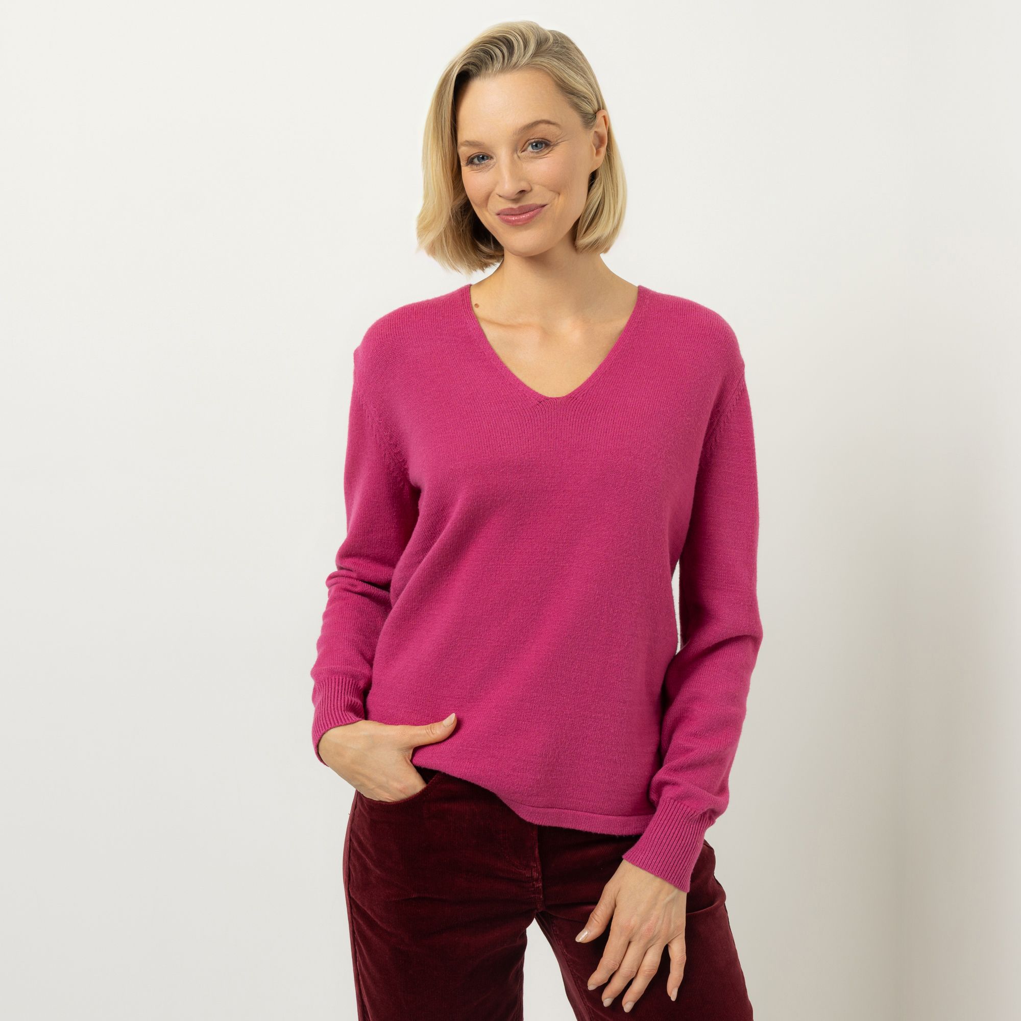 DAWID by Dawid Tomaszewski Pullover V-Ausschnitt figurumspielend