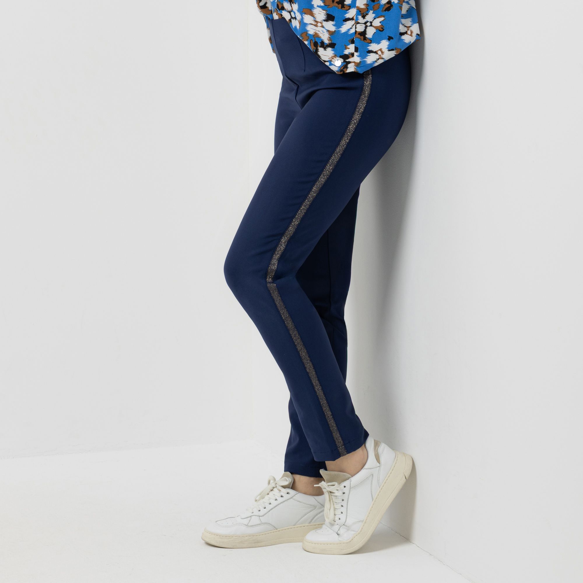 EVA LUTZ Hose, knöchellang Rundumdehnbund Galon mit Glitzer schmales Bein