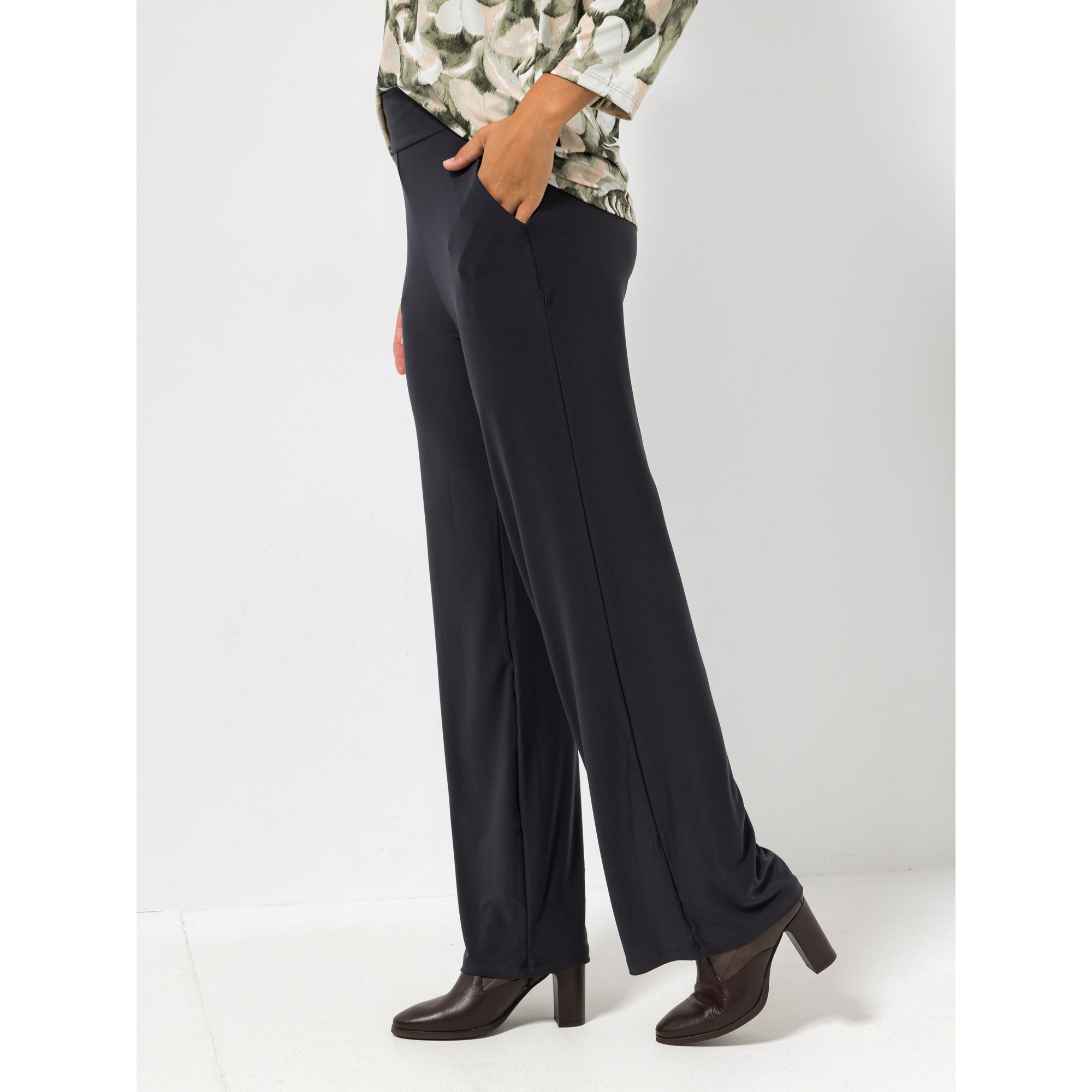 KIM & CO. Hose Kim, lange Form Deluxe Brazil Knit 2 Eingrifftaschen ausgestelltes Bein