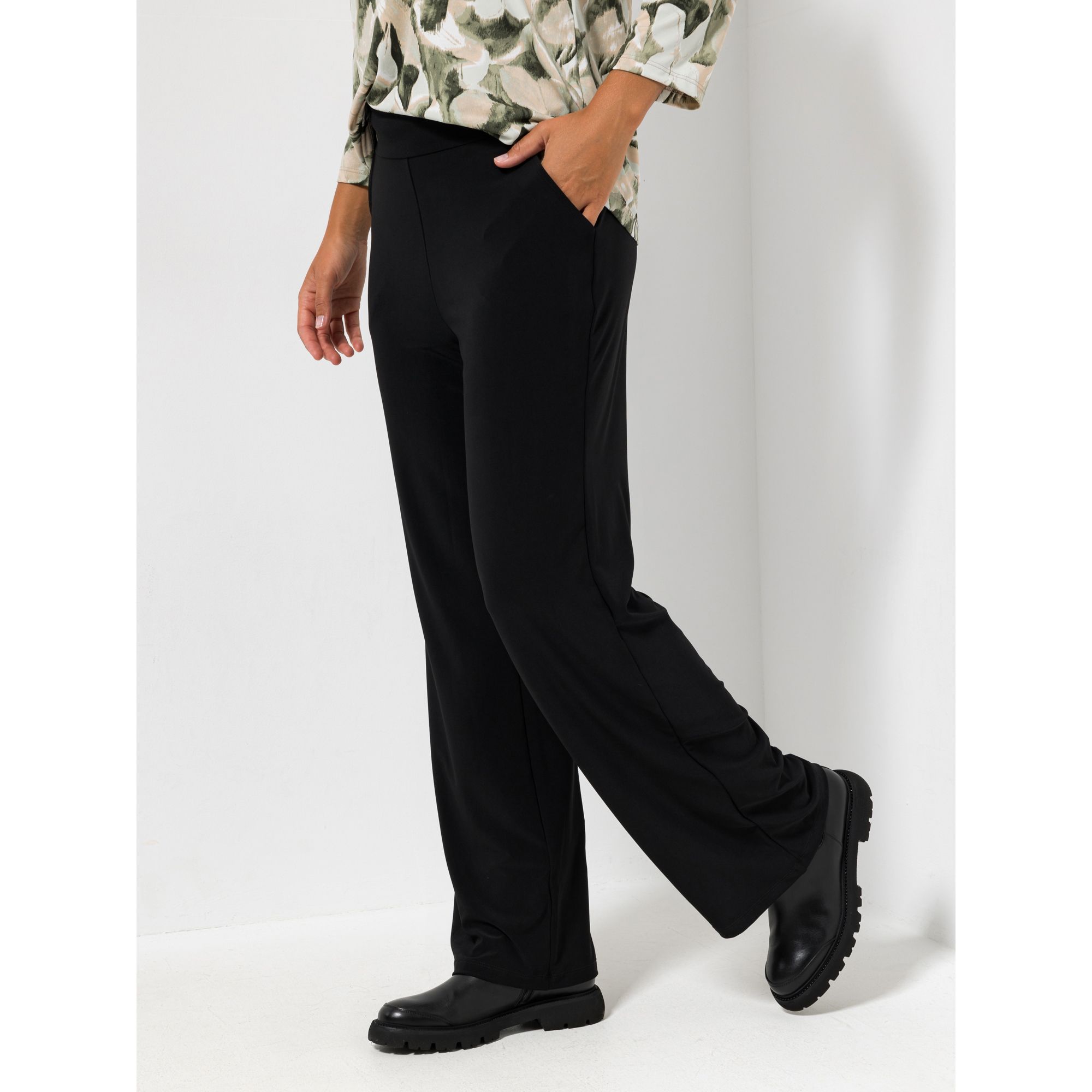 KIM & CO. Hose Kim, lange Form Deluxe Brazil Knit 2 Eingrifftaschen ausgestelltes Bein