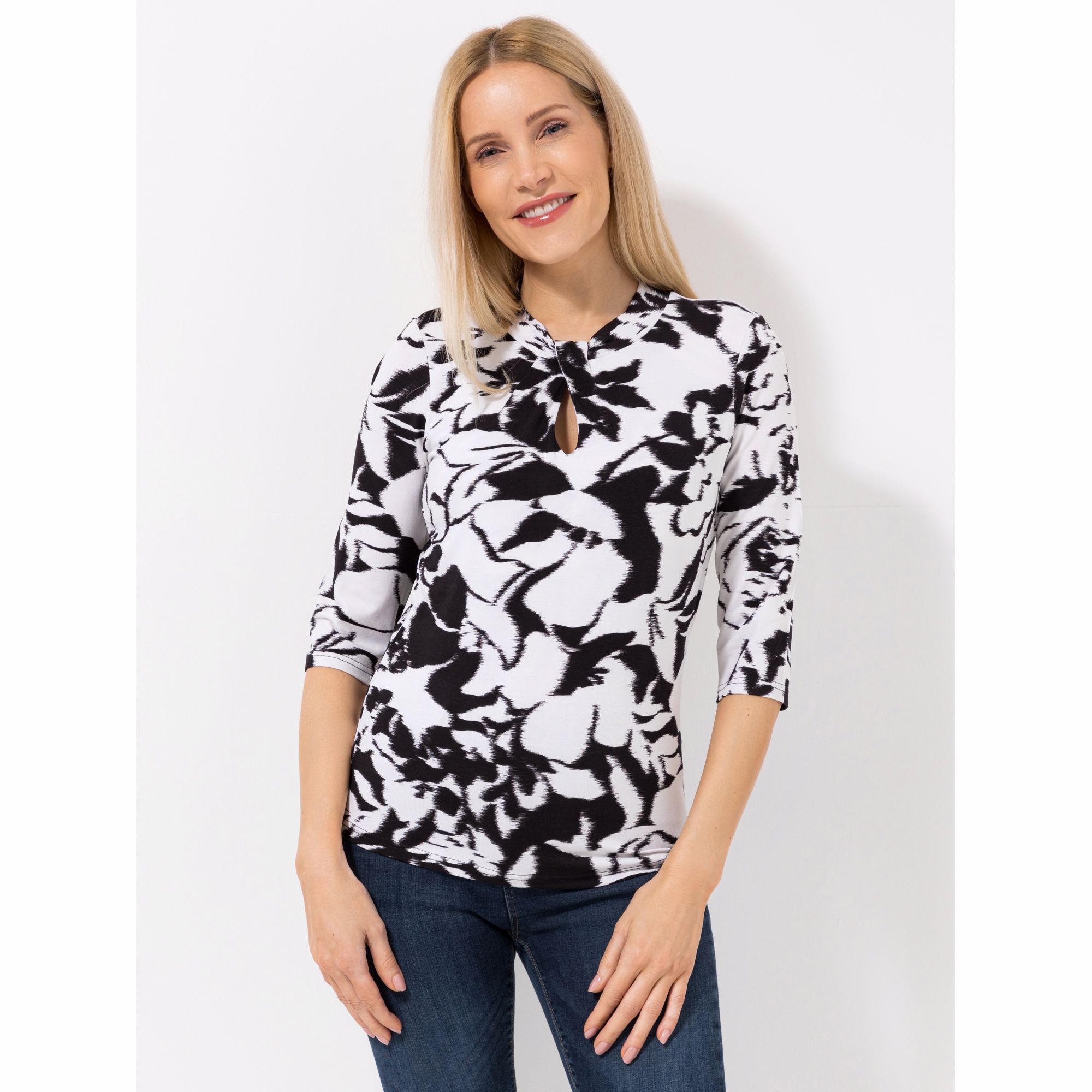 DAWID by Dawid Tomaszewski Shirt, 3/4 Arm Zierausschnitt figurumspielend