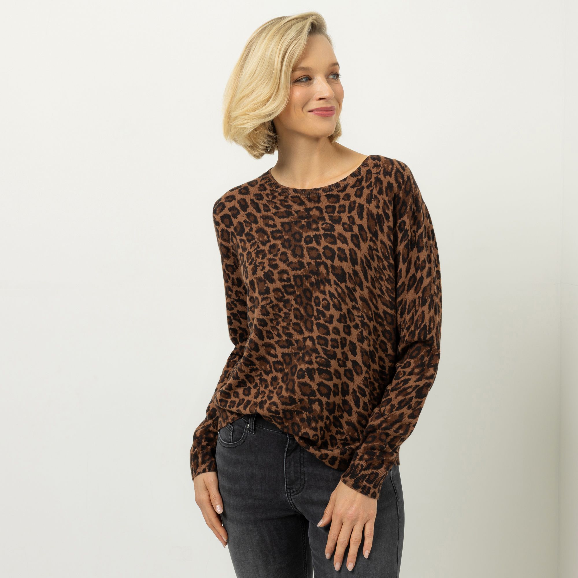 ANNA VON GRIESHEIM Pullover, langarm Rundhalsausschnitt abgerundeter Saum figurumspielend