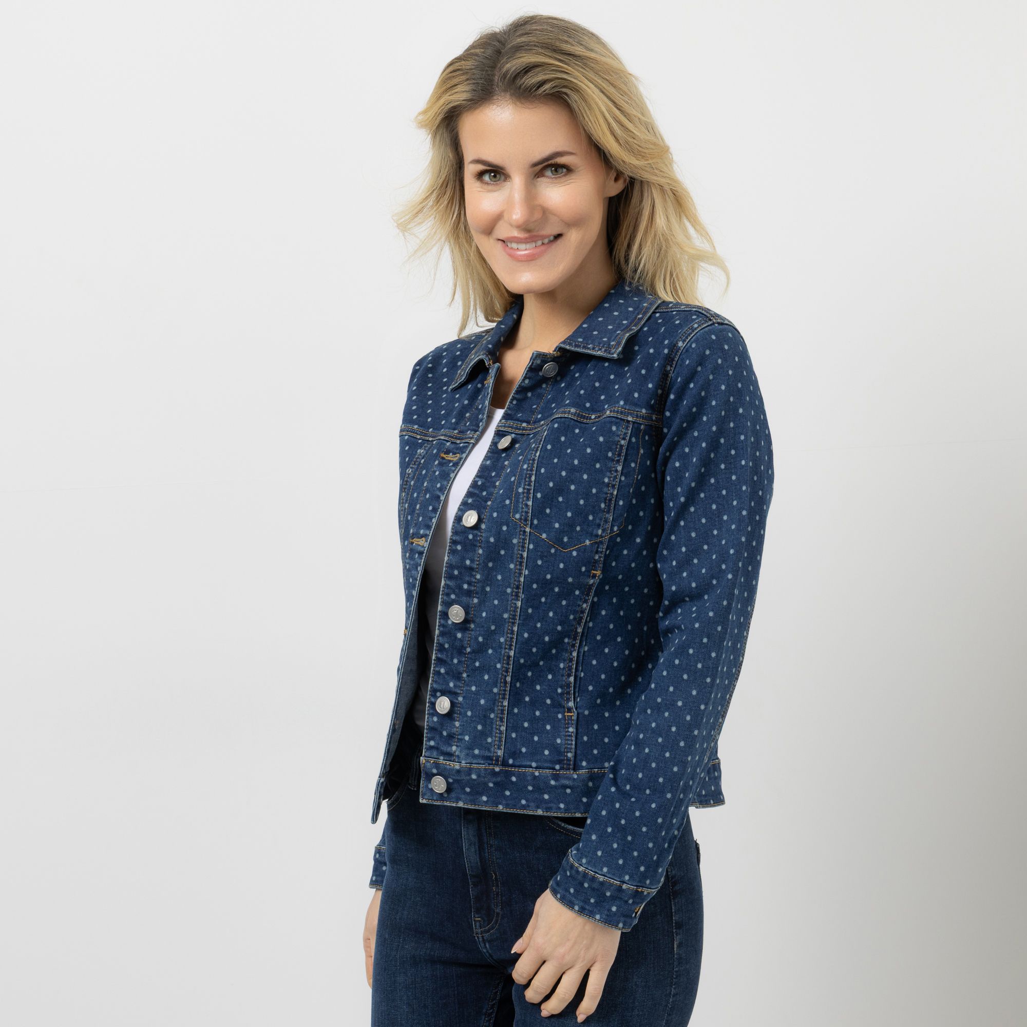 EVA LUTZ Jeansjacke Knopfleiste Nahttaschen figurumspielend