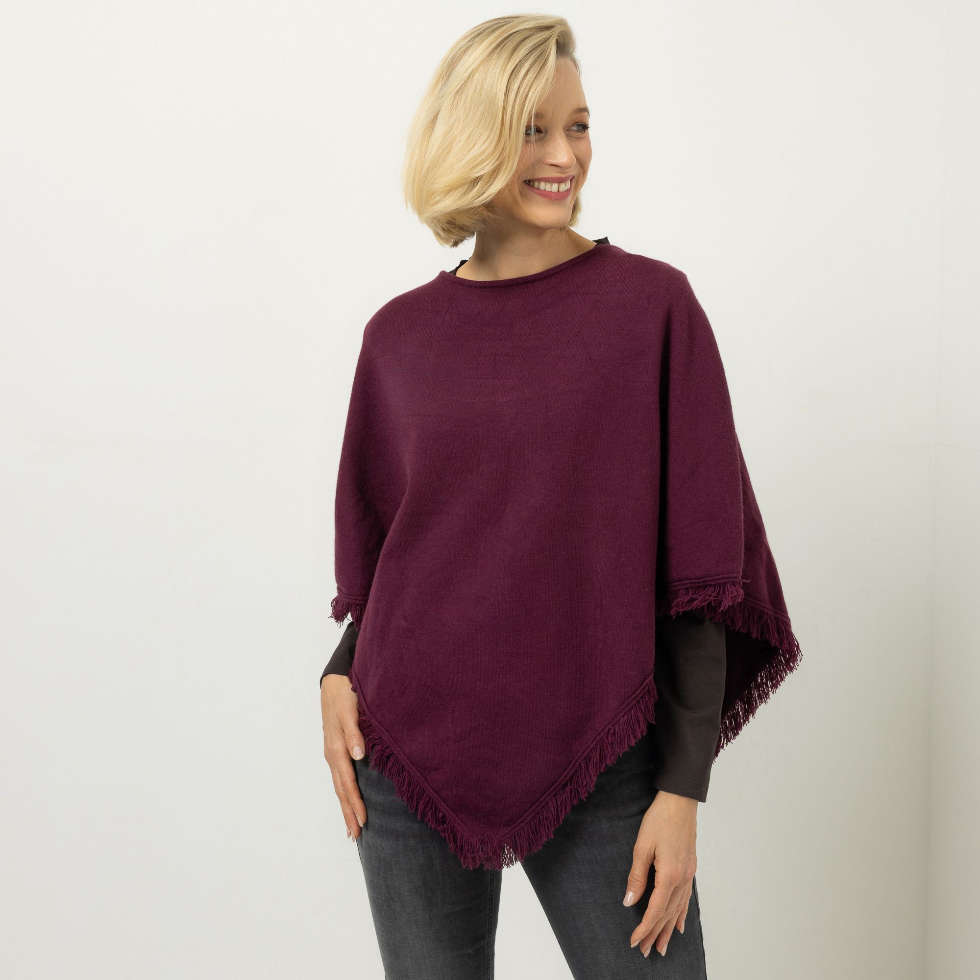 ANNA VON GRIESHEIM Poncho Rundhalsausschnitt Fransendetails leger weit